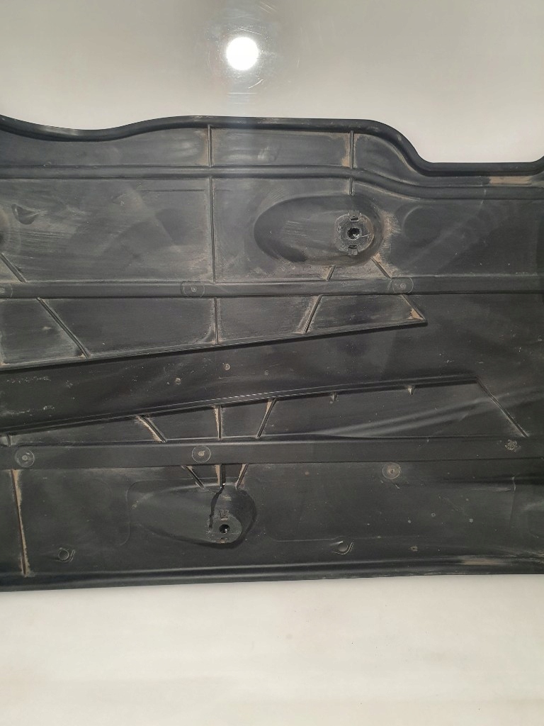 A3 8V GOLF VII LEON III PASSAT B8 OSŁONA PODWOZIA PRAWA 5Q0825272A ORYGINAŁ Wersja Europejska