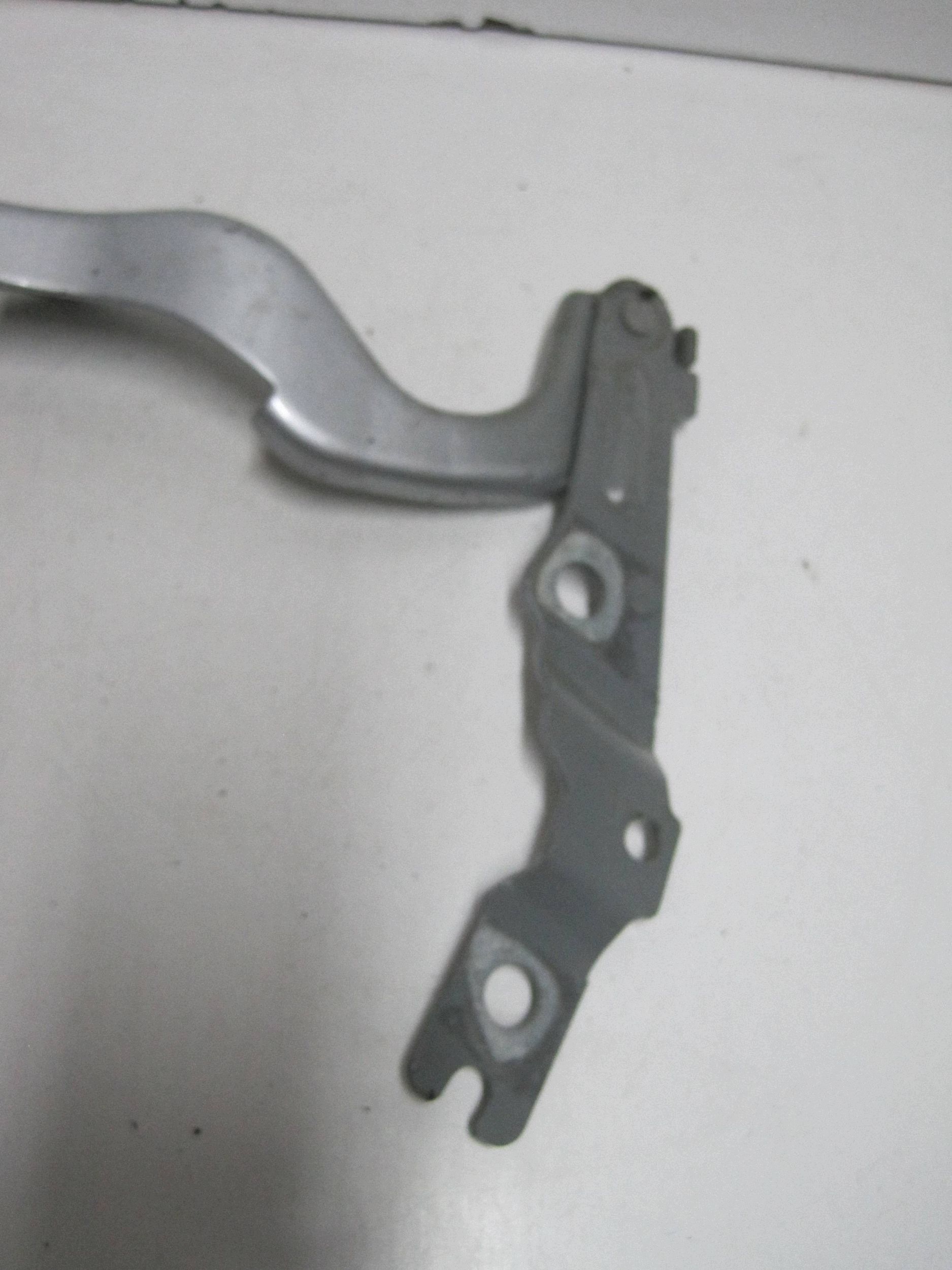 bonnet hinges left VOLKSWAGEN POLO 2G0 2G0823301G