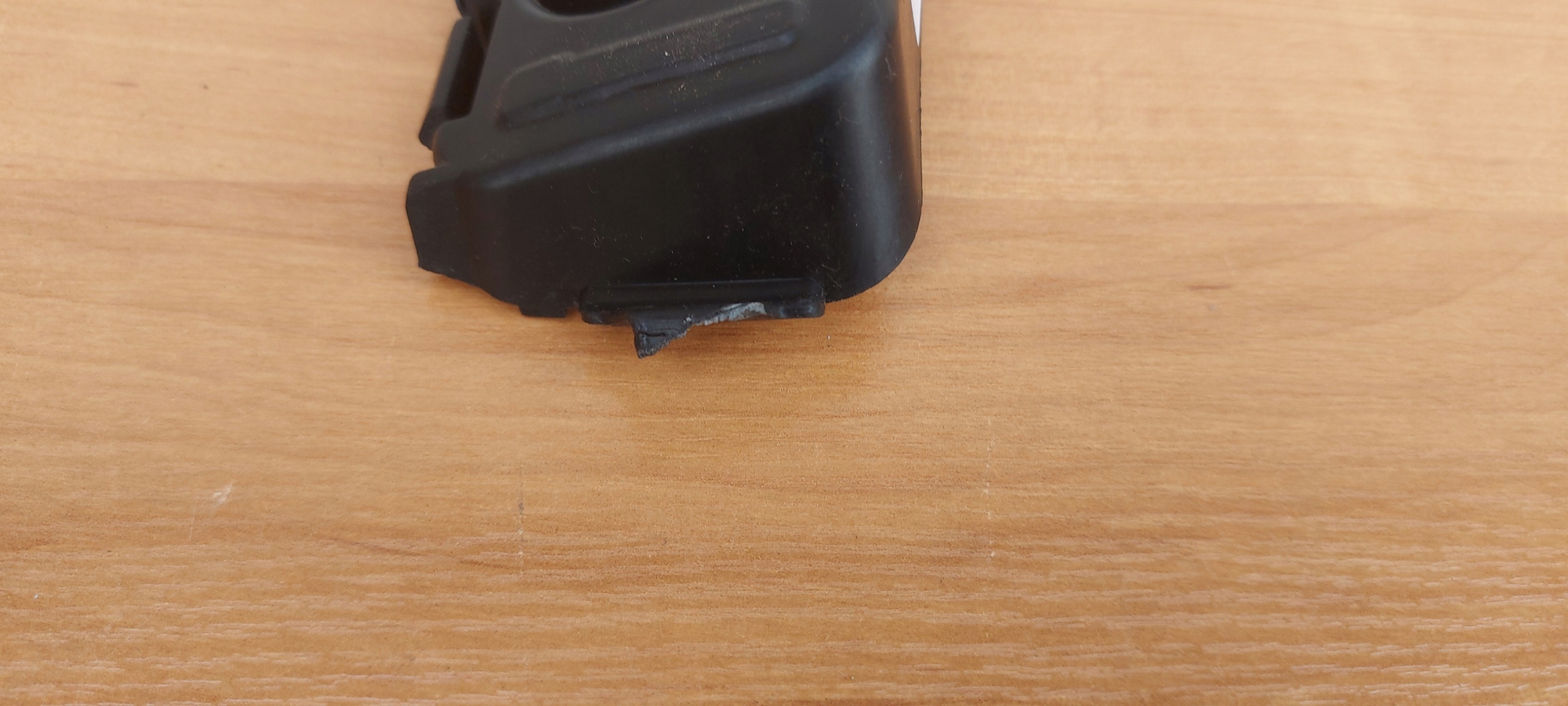 CHEVROLET TRAX bumper bracket right rear part bracket