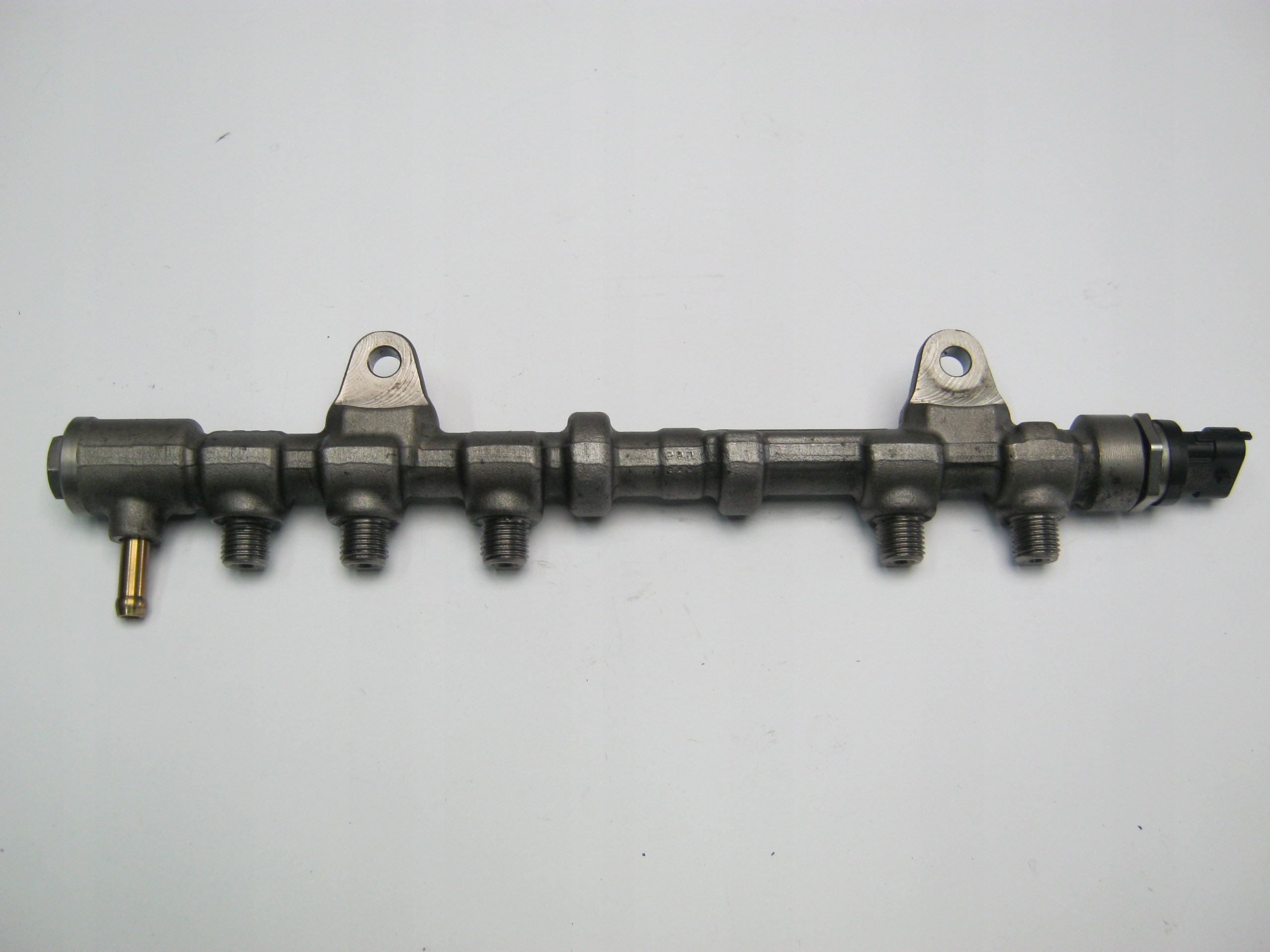 Rampe injection SUZUKI OPEL 1.3 JTD 0445214239