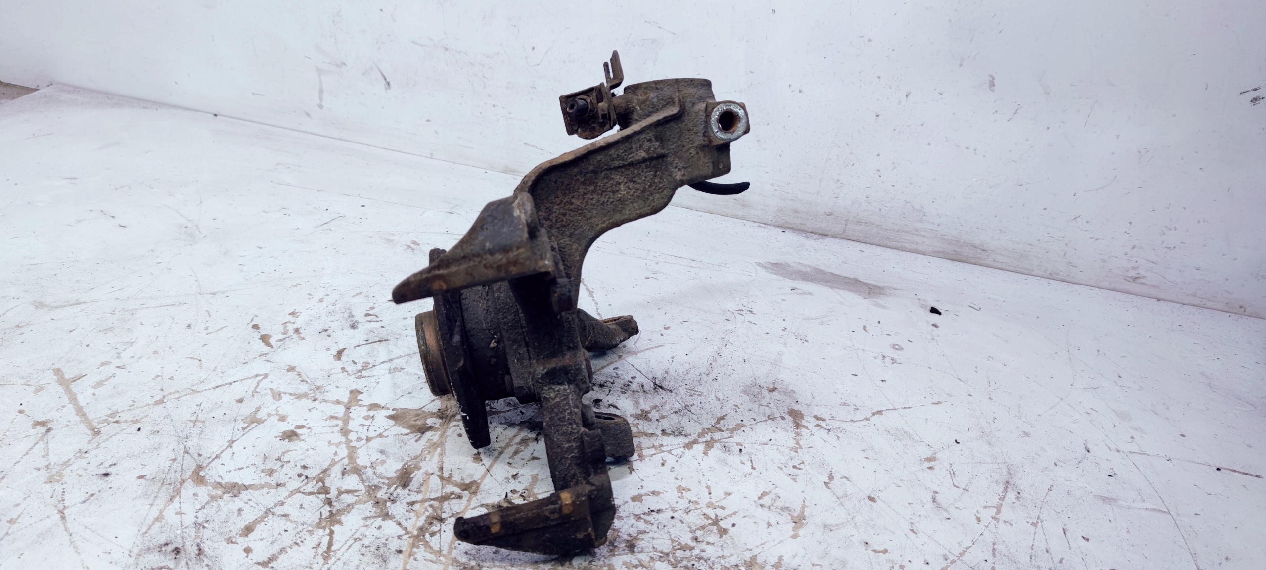 swing right front AUDI A3 8P VW SEAT SKODA