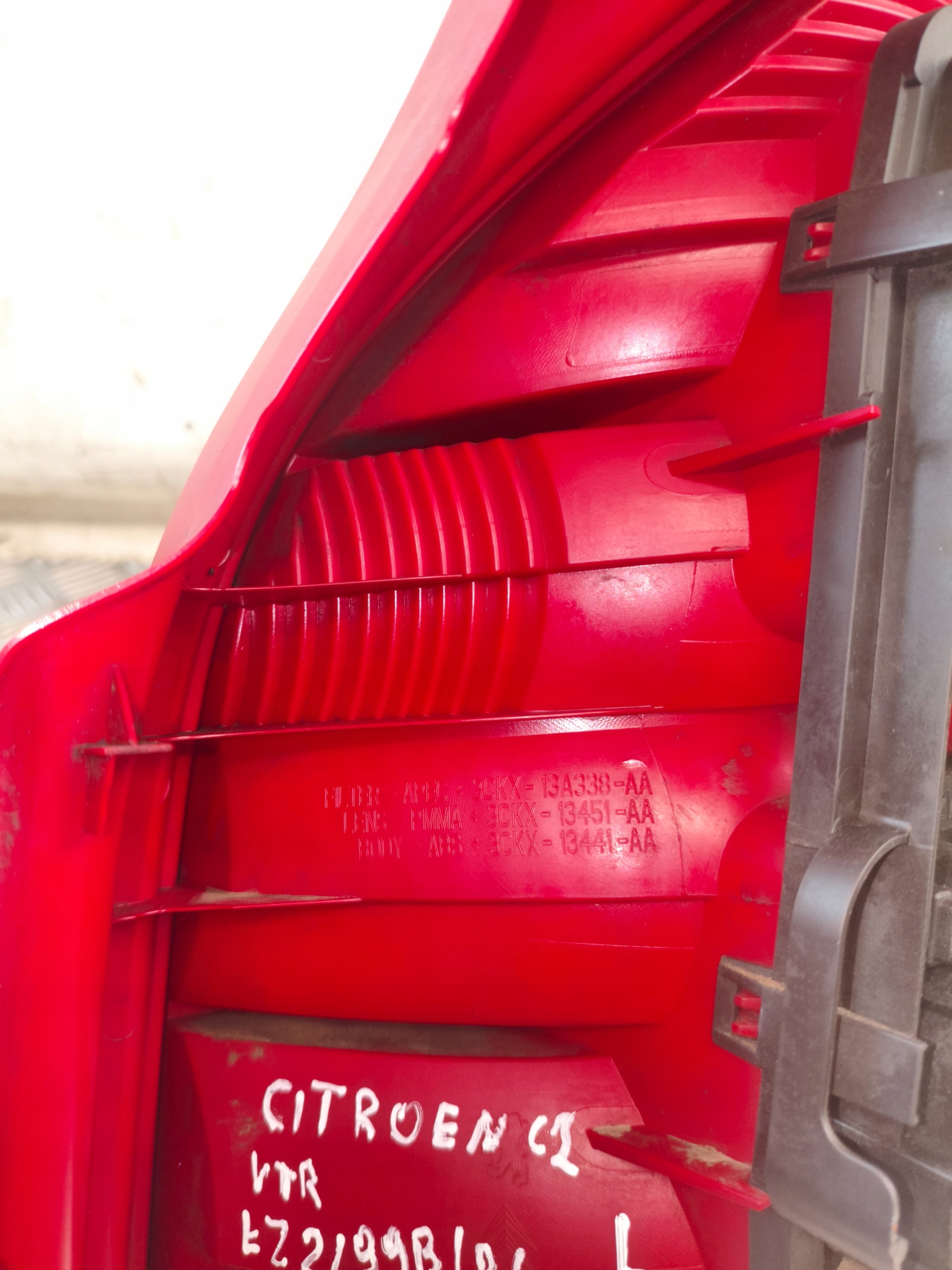 light left rear part CITROEN C2 VTR 3CKX13A338