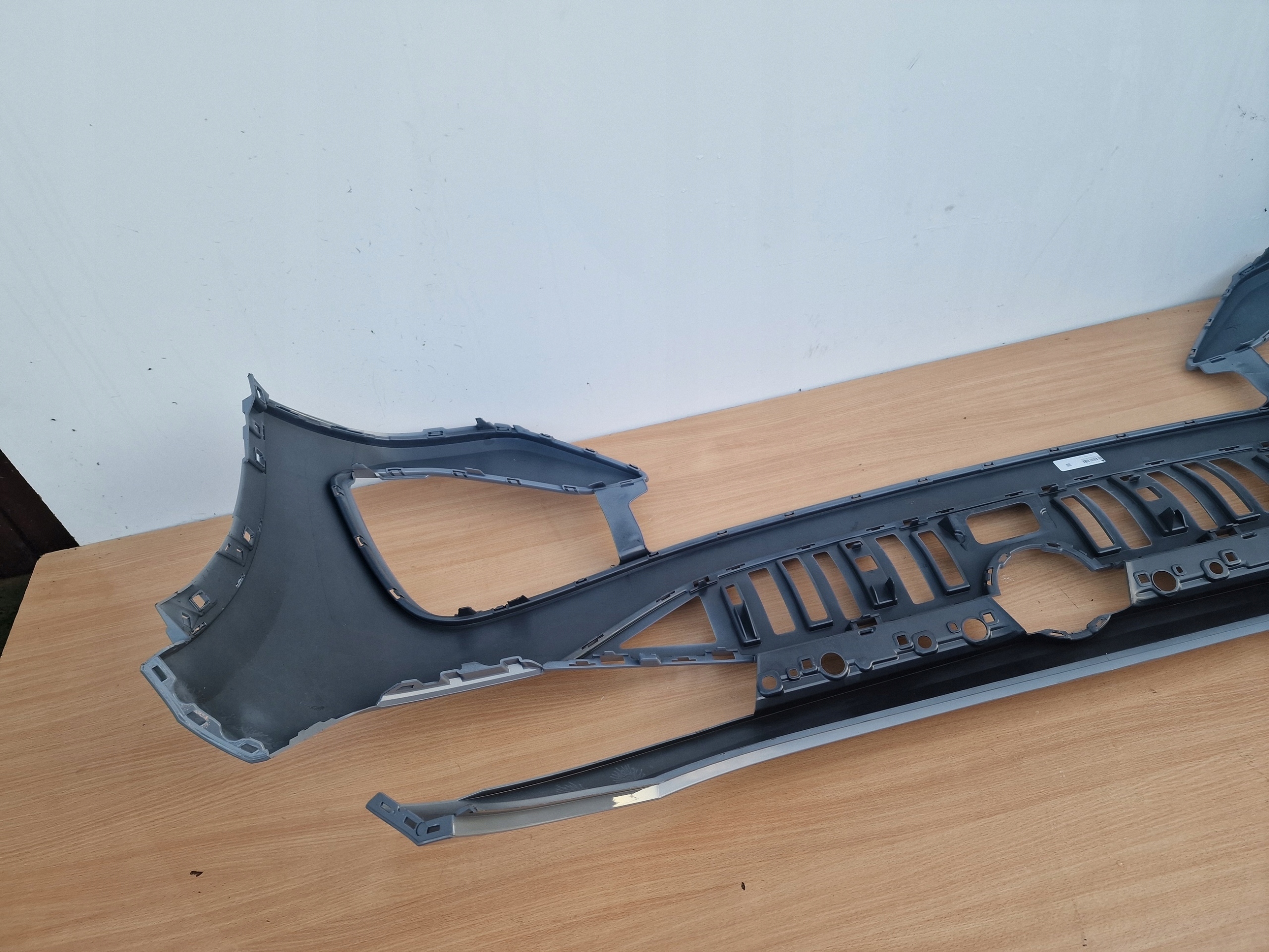 VW ID5 bumper front cap new original