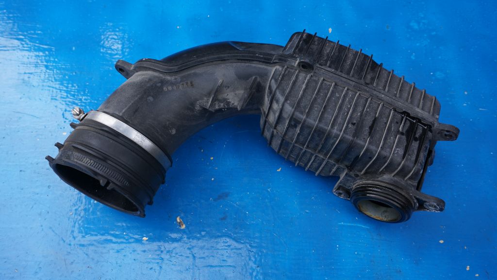 VOLVO S60 V60 XC60 2.0 T5 wiring pipe air