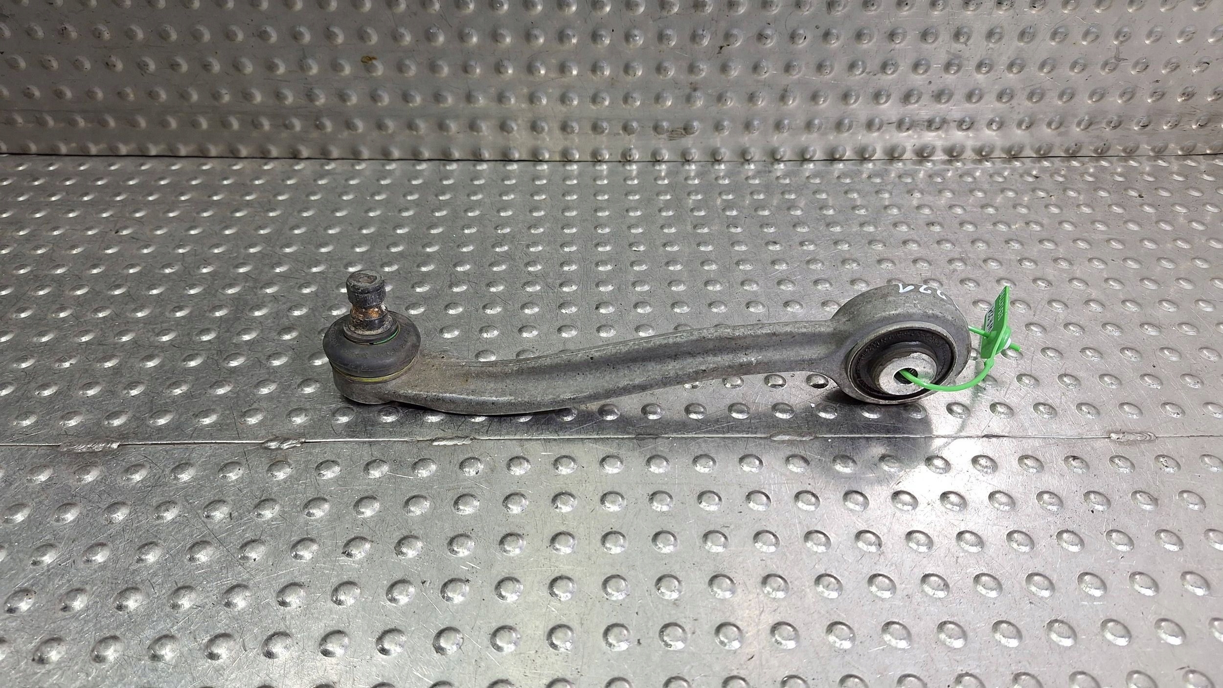 arm right front upper 8K0407510B 8K0510B AUDI A4 B8 A5 8T Q5 8R