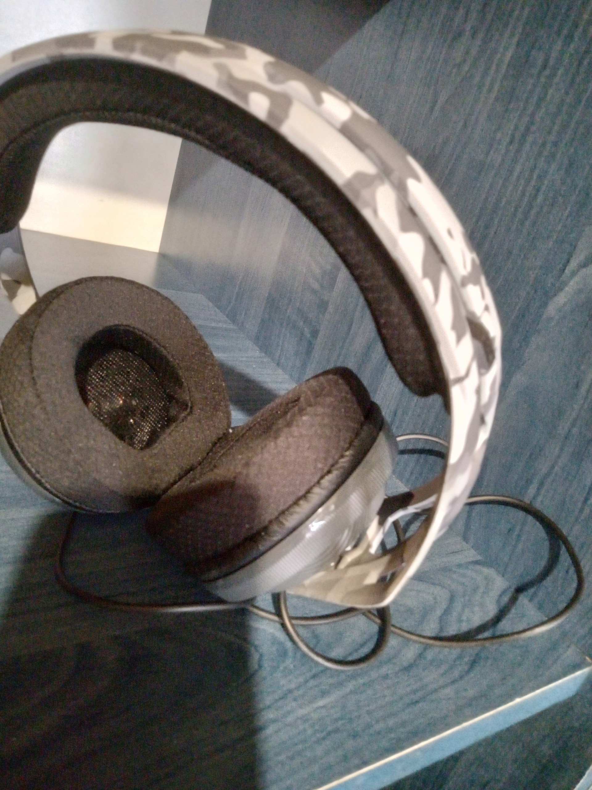 Słuchawki nauszne RIG 400HS ARCTIC COMO Model RIG 400HS