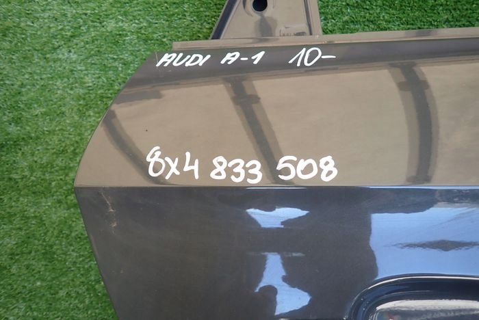 AUDI A1 8X 10- door right rear. rear part