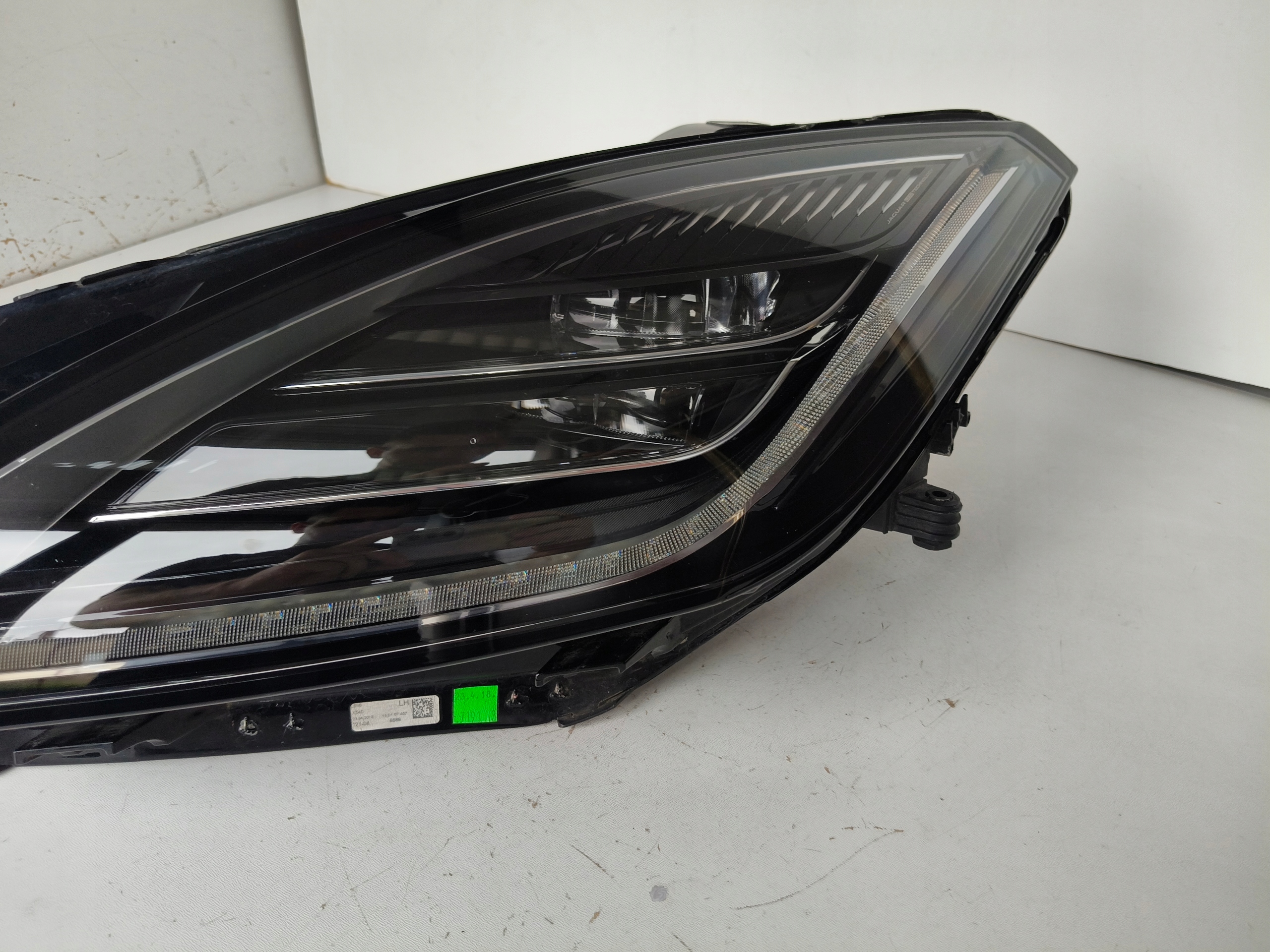 light left REFLEKTOR JAGUAR E-PACE 18- FULL LED HIGH