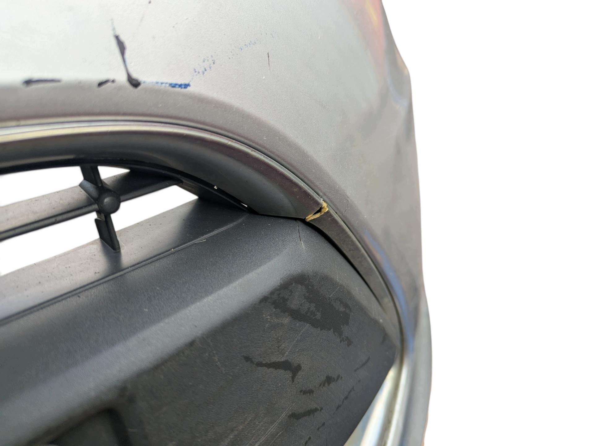 bumper front Ford Fiesta 6 2011 8A6117757B