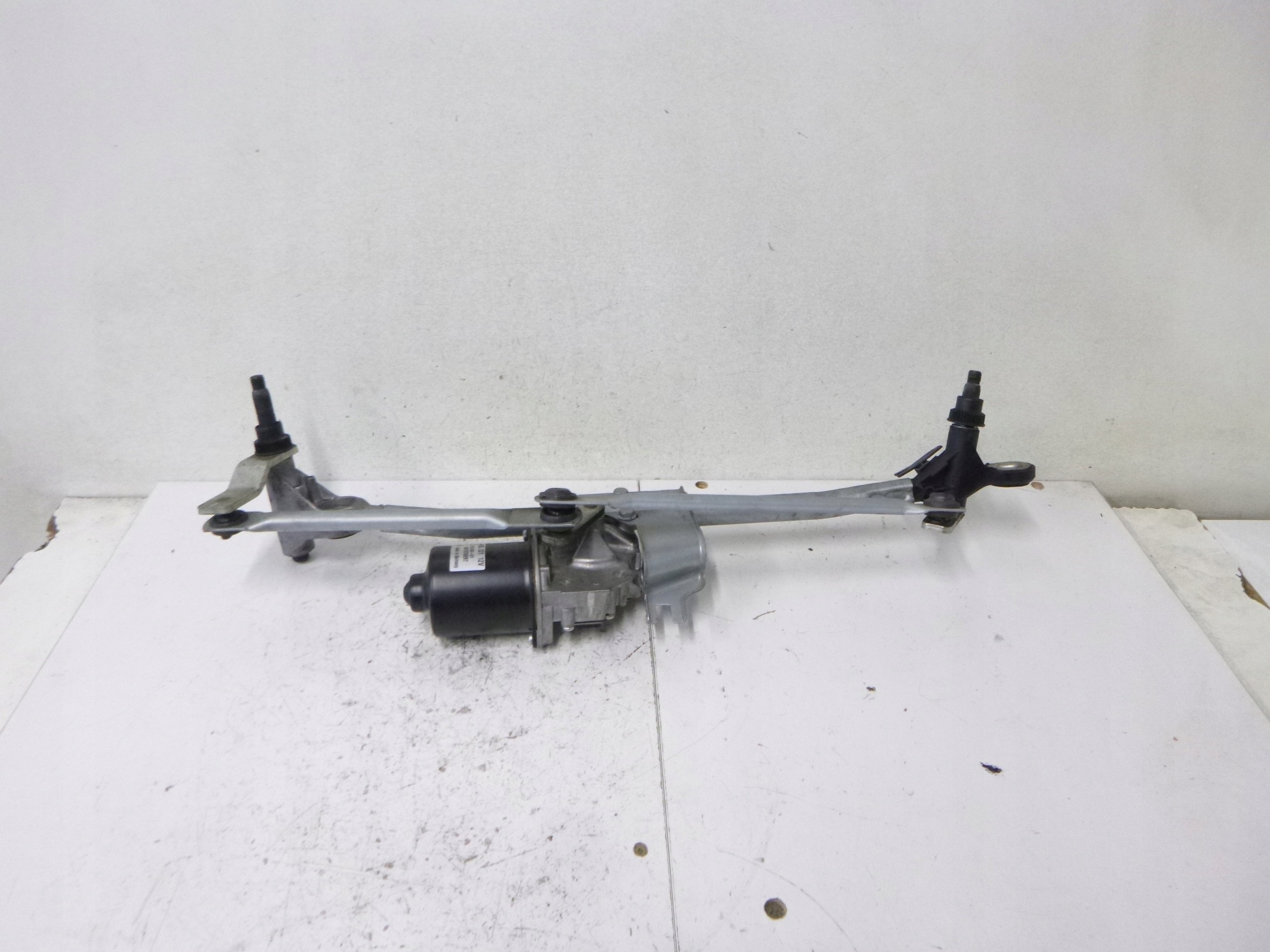 mechanismus motorek stieracov předek BMW 1 E87 E81 E90 7193036 OE