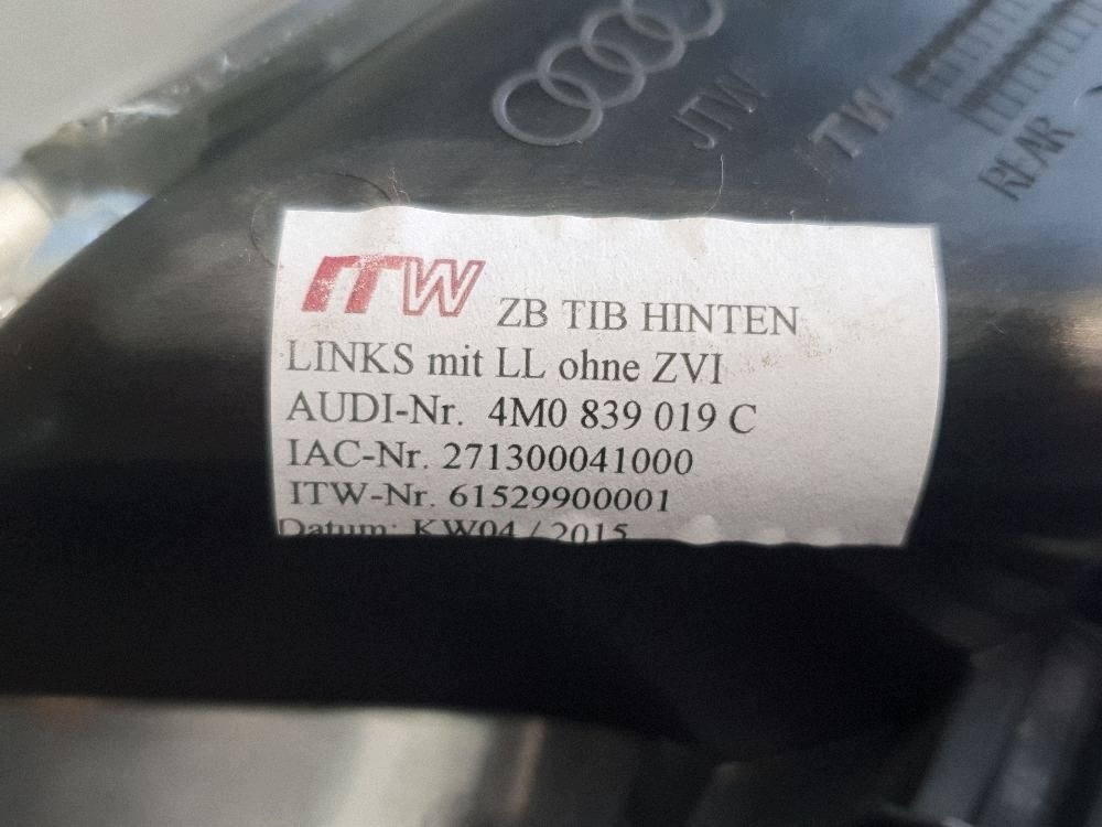 Audi Q7 4M handle inner left rear part rear 4M0839019C