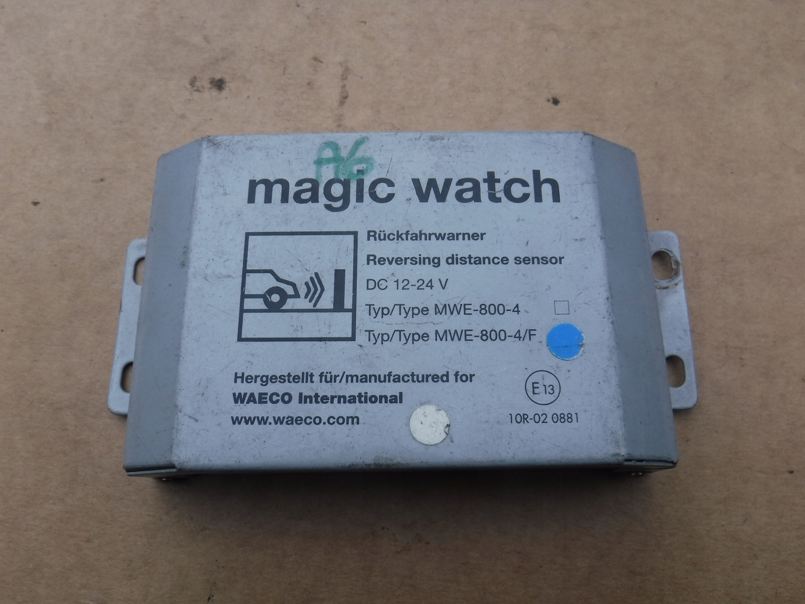 МОДУЛЬ ДАТЧИКА ПАРКОВКИ WAECO MWE-800-4/F