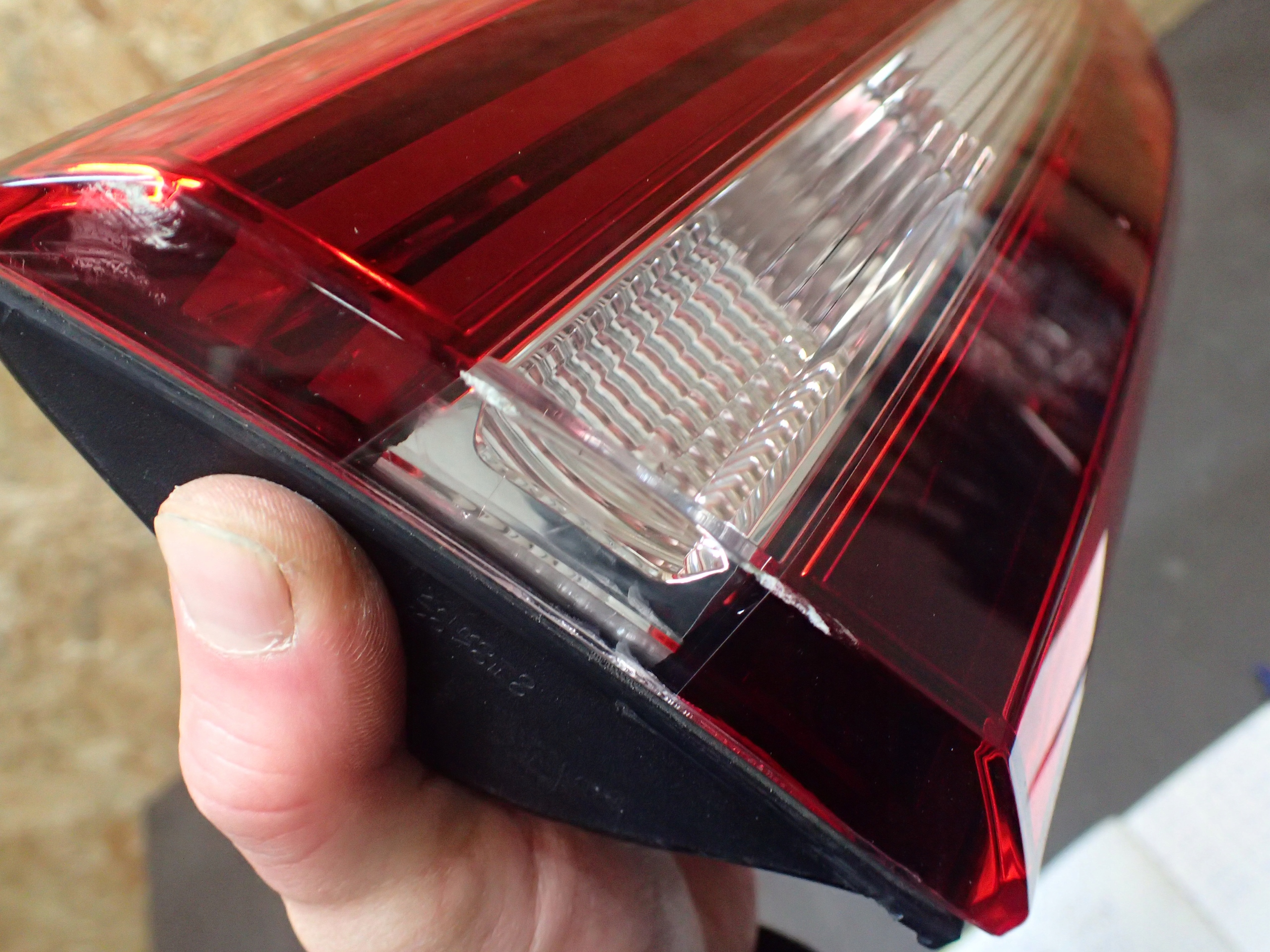 LIGHT REAR PART LEFT OPEL GRANDLAND X LED 81670101