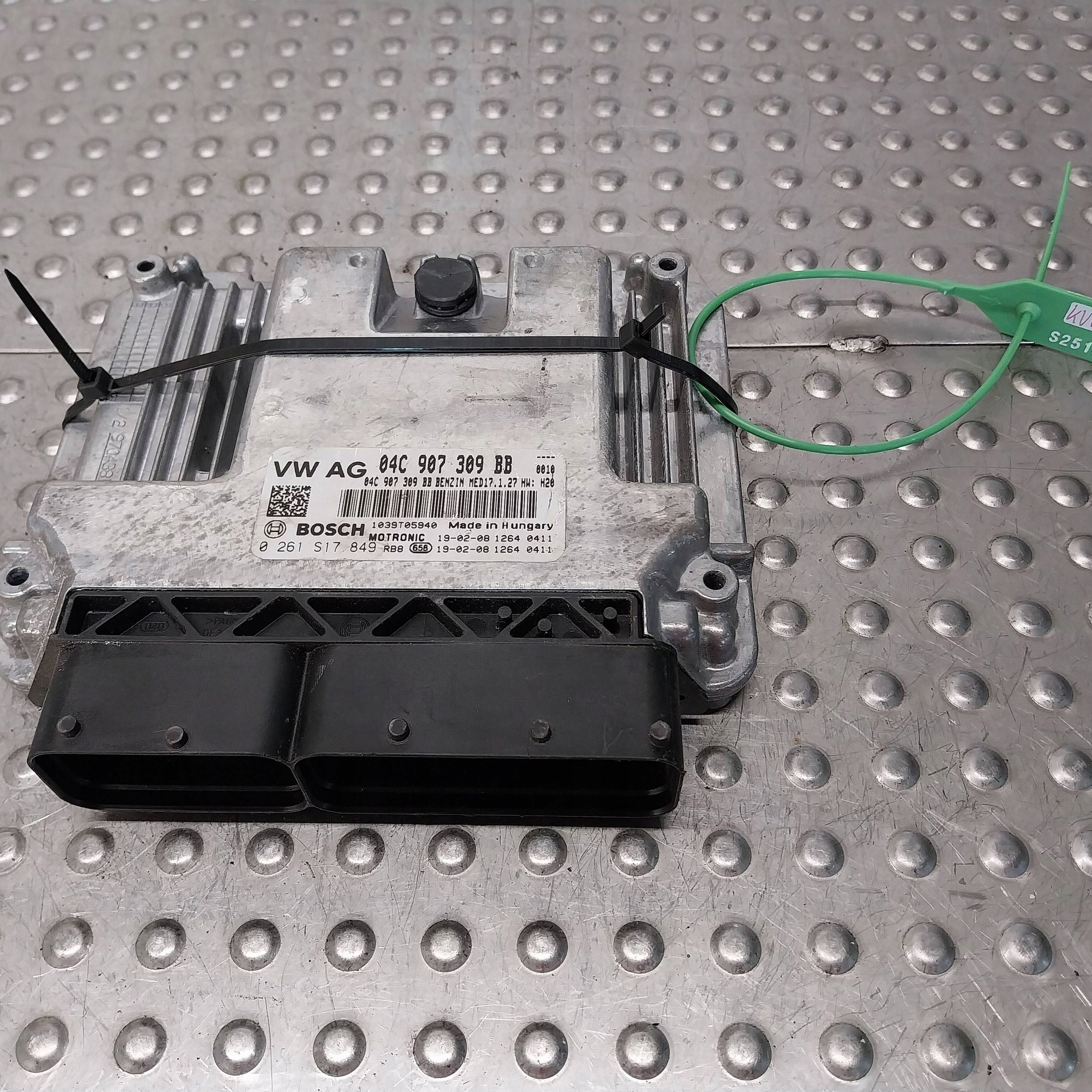 computer control unit of the engine 04C907309BB AUDI A3 8V Q2 81A ARONA 1.0TSI