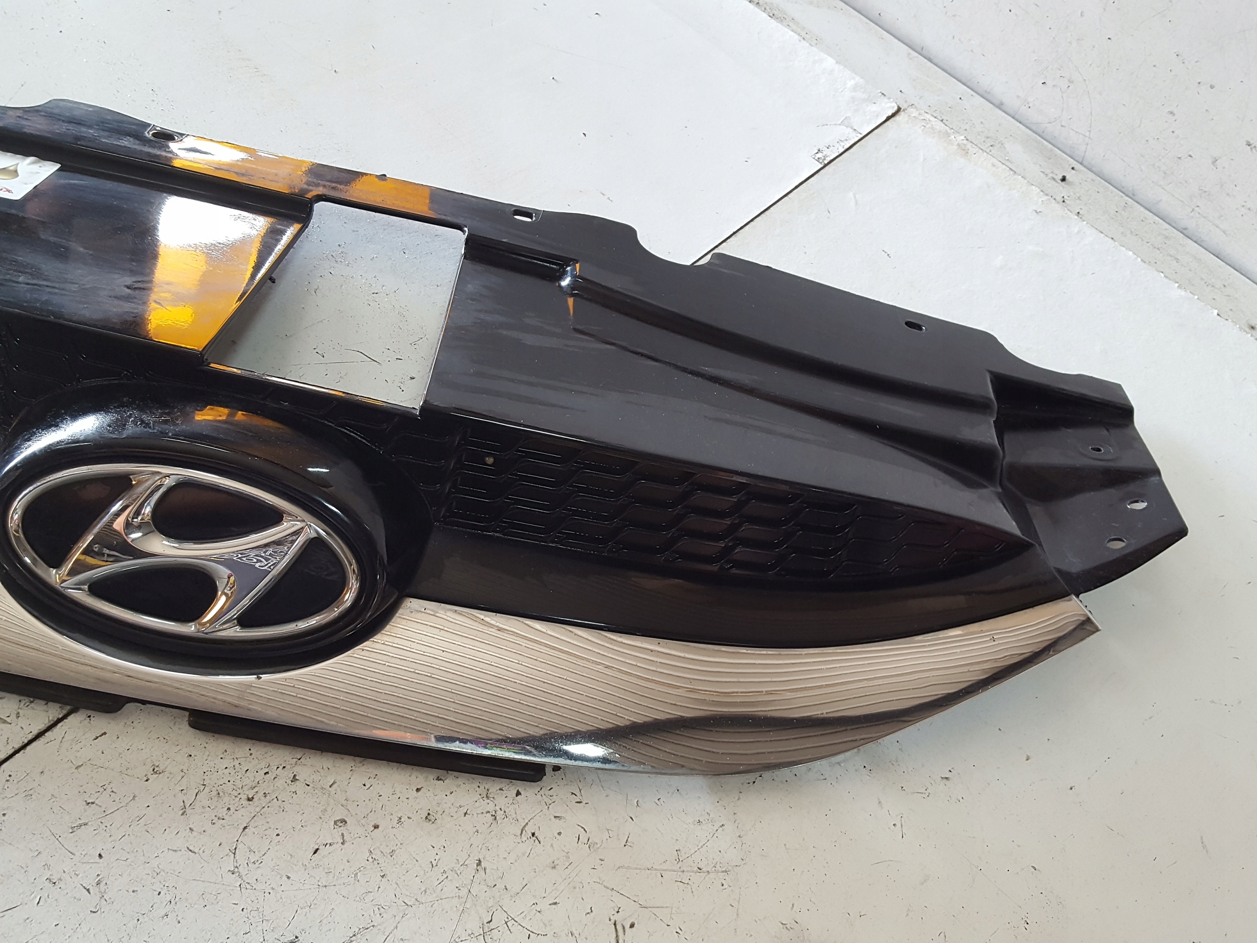 Hyundai IX35 10-14r решетка радиатора