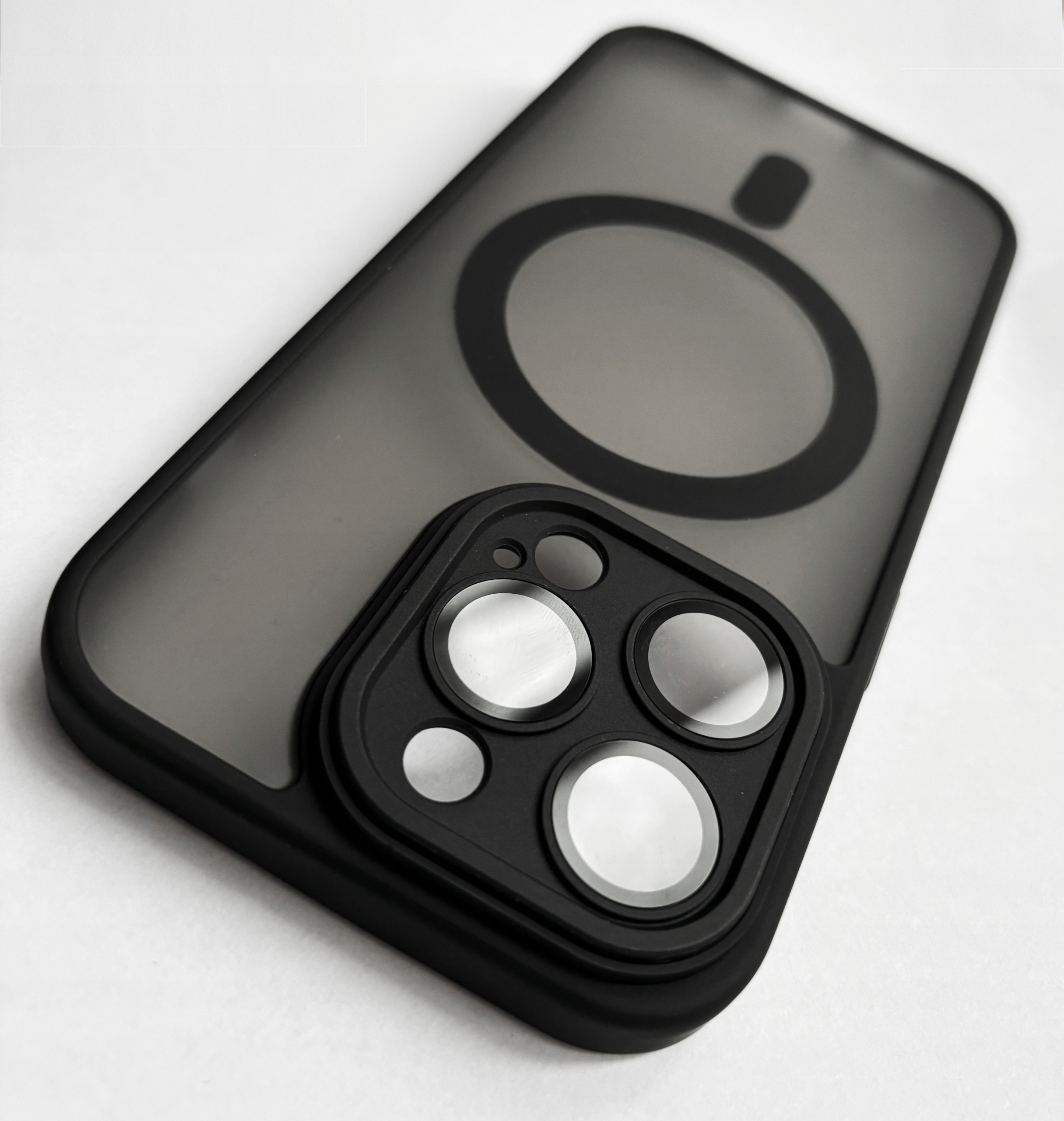 ETUI CASE DO IPHONE 13 PRO - CZARNE MATOWE PANCERNE OCHRONA APARATÓW Kod producenta BOU-P13PRO