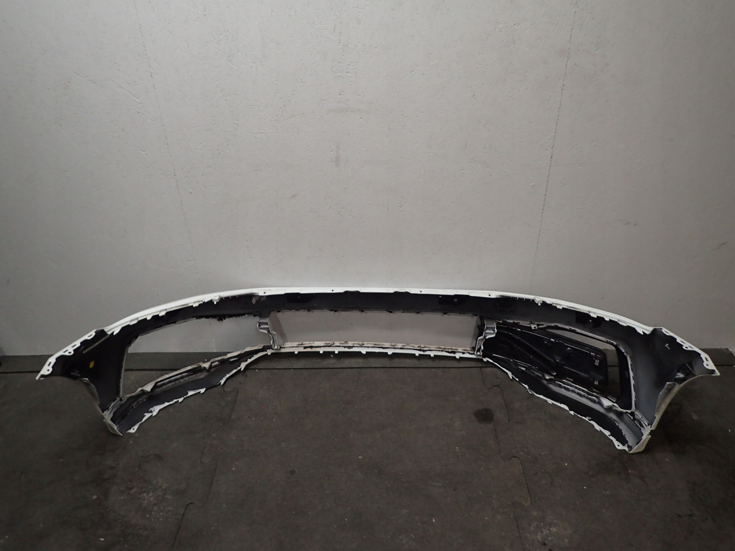 bumper front VW PASSAT B8 LIFT R LINE