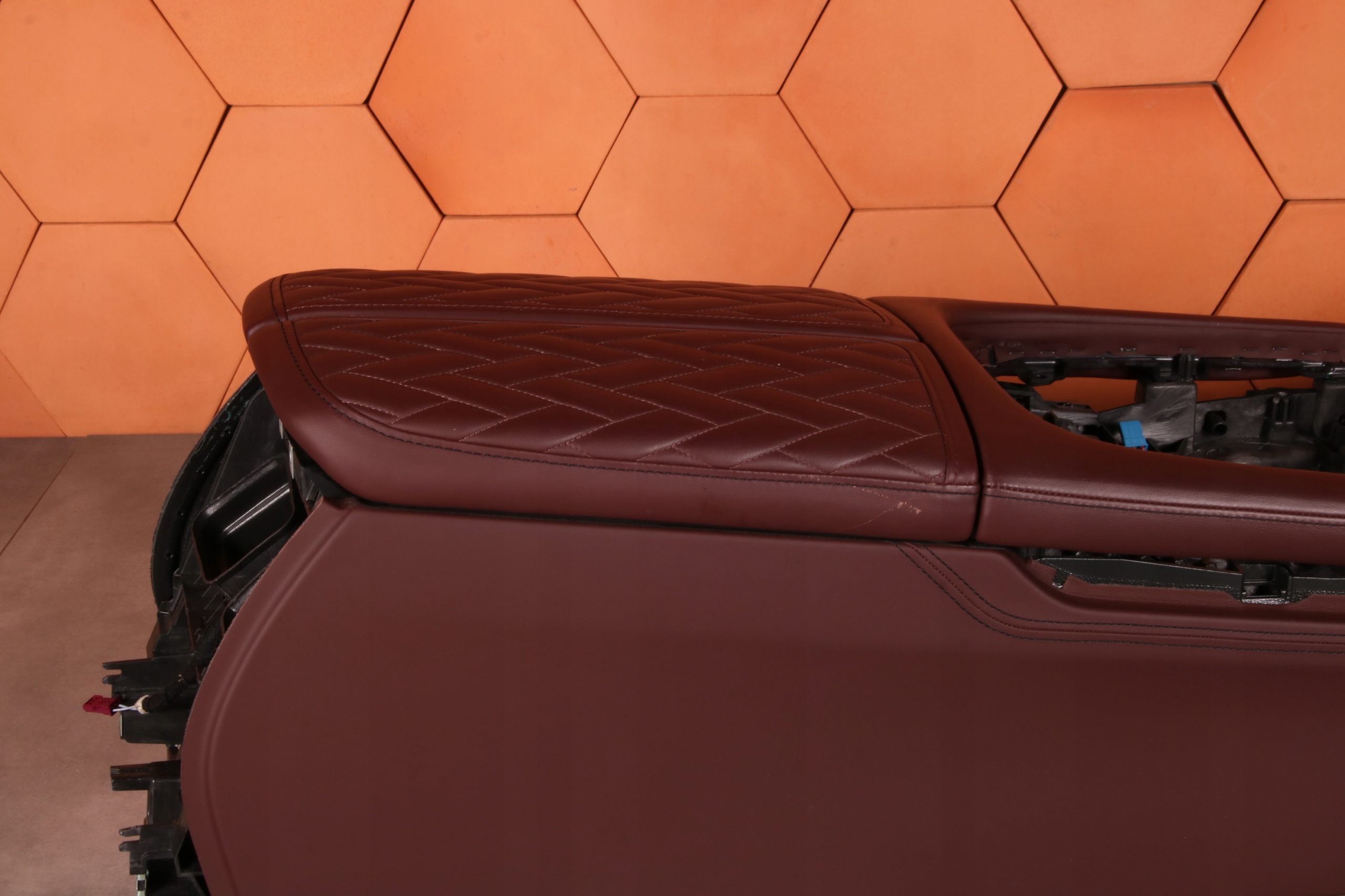 BMW 7 G11 G12 TUNEL central armrest AMARONE leather 7989899