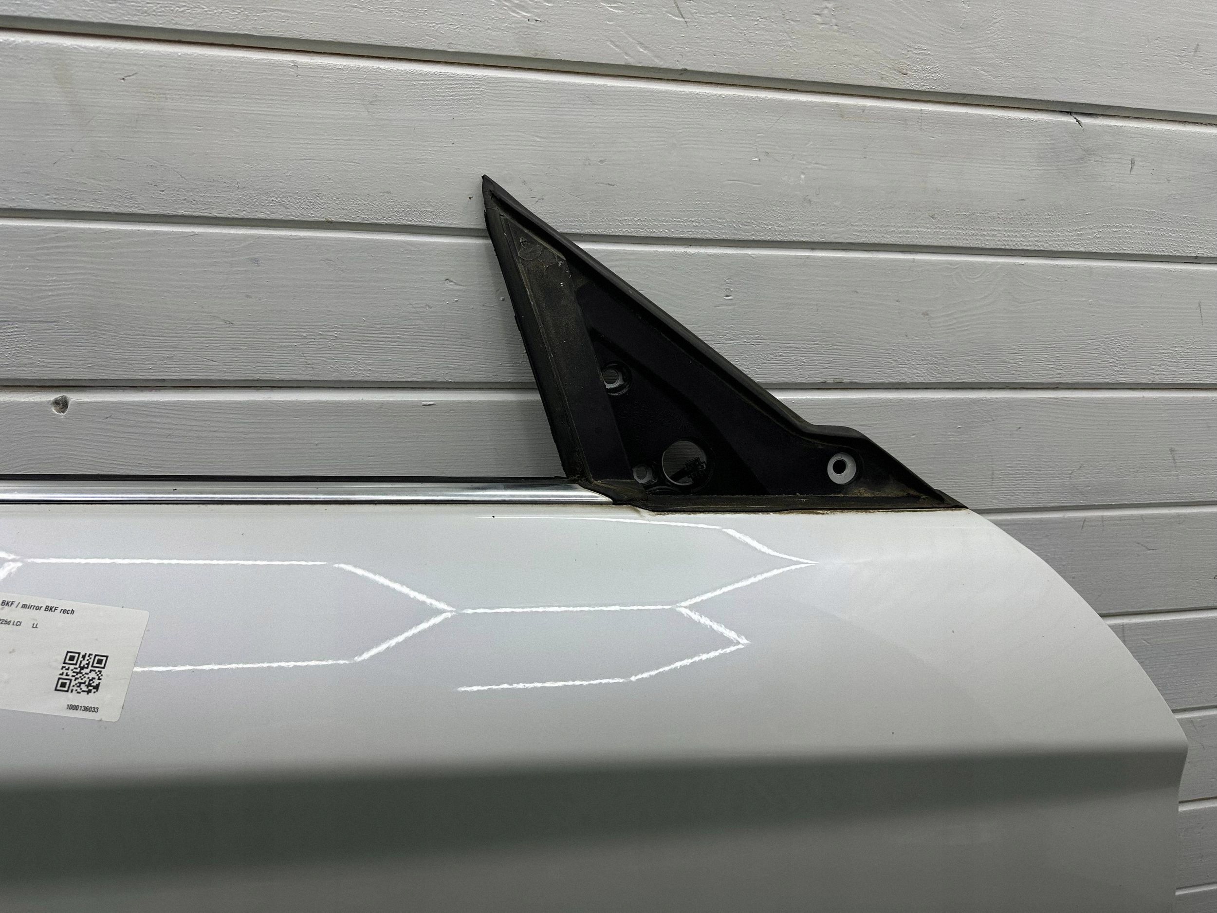 door coupe front side right BMW 2 F23 complete colour A96