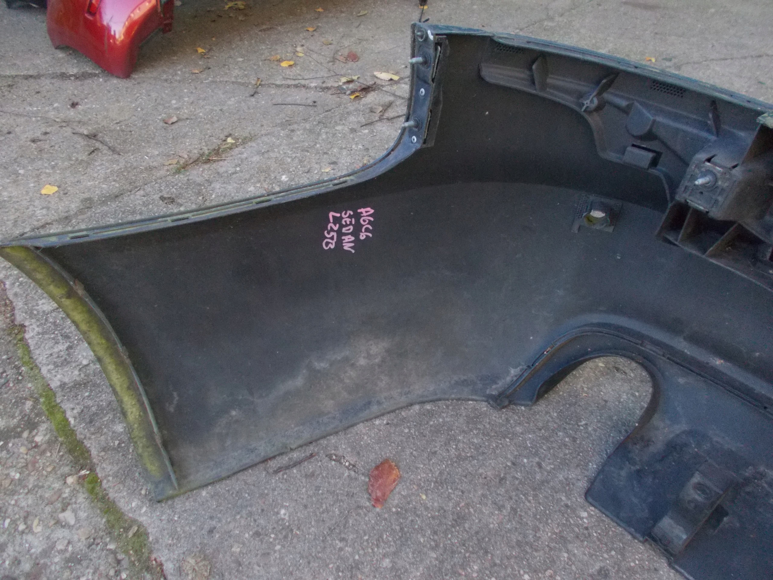 AUDI A6 C6 SEDN bumper rear part below PDC