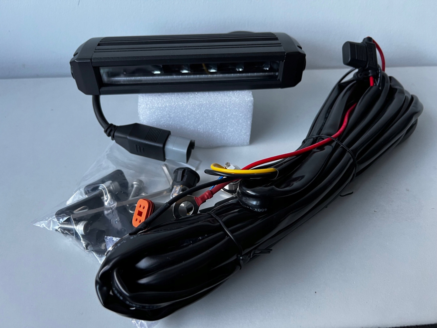 Lampa LED Magic Black z RGB 150W Homologacja E9 Źródło światła LED