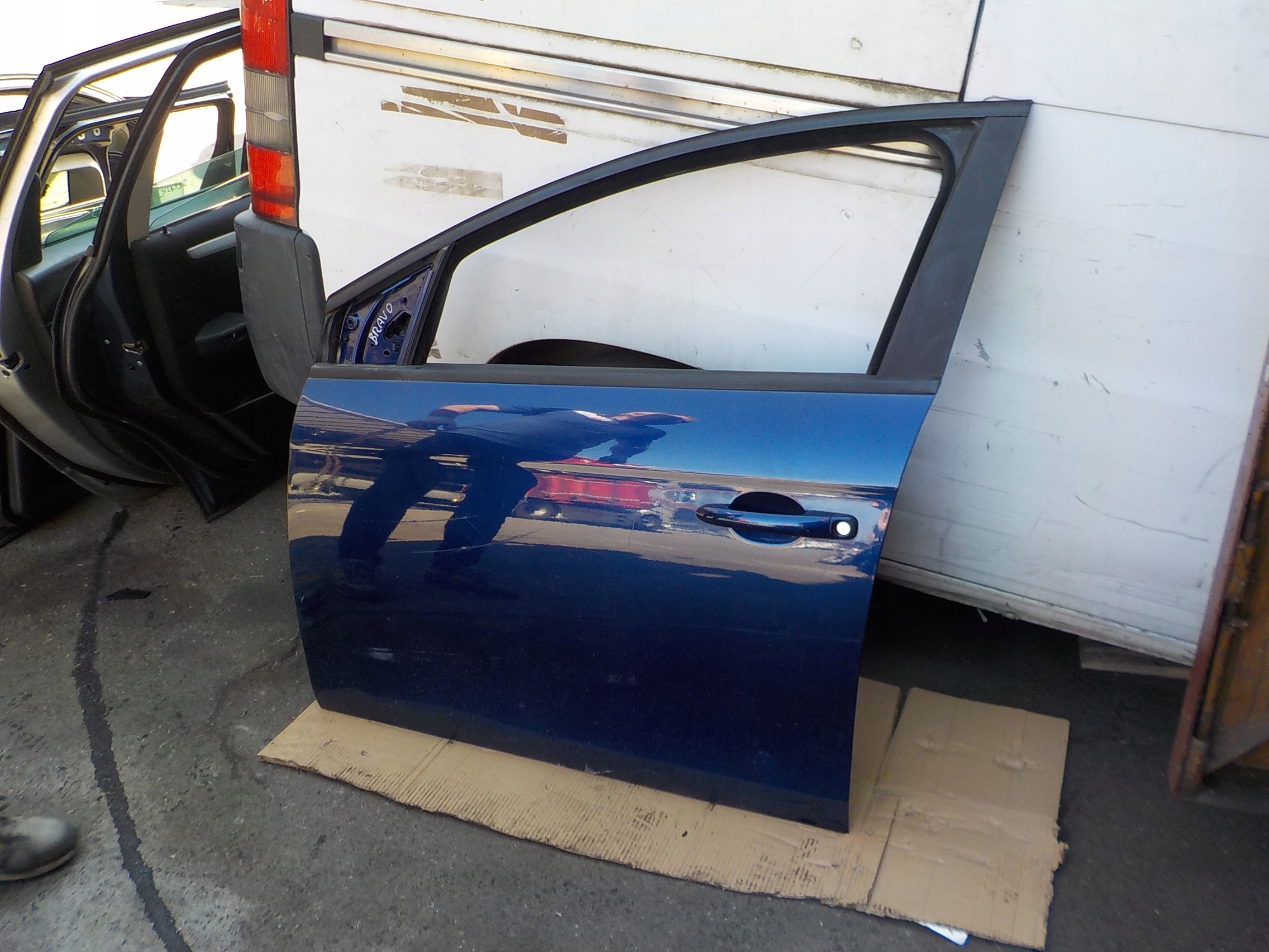 door left front fiat bravo II 2008r