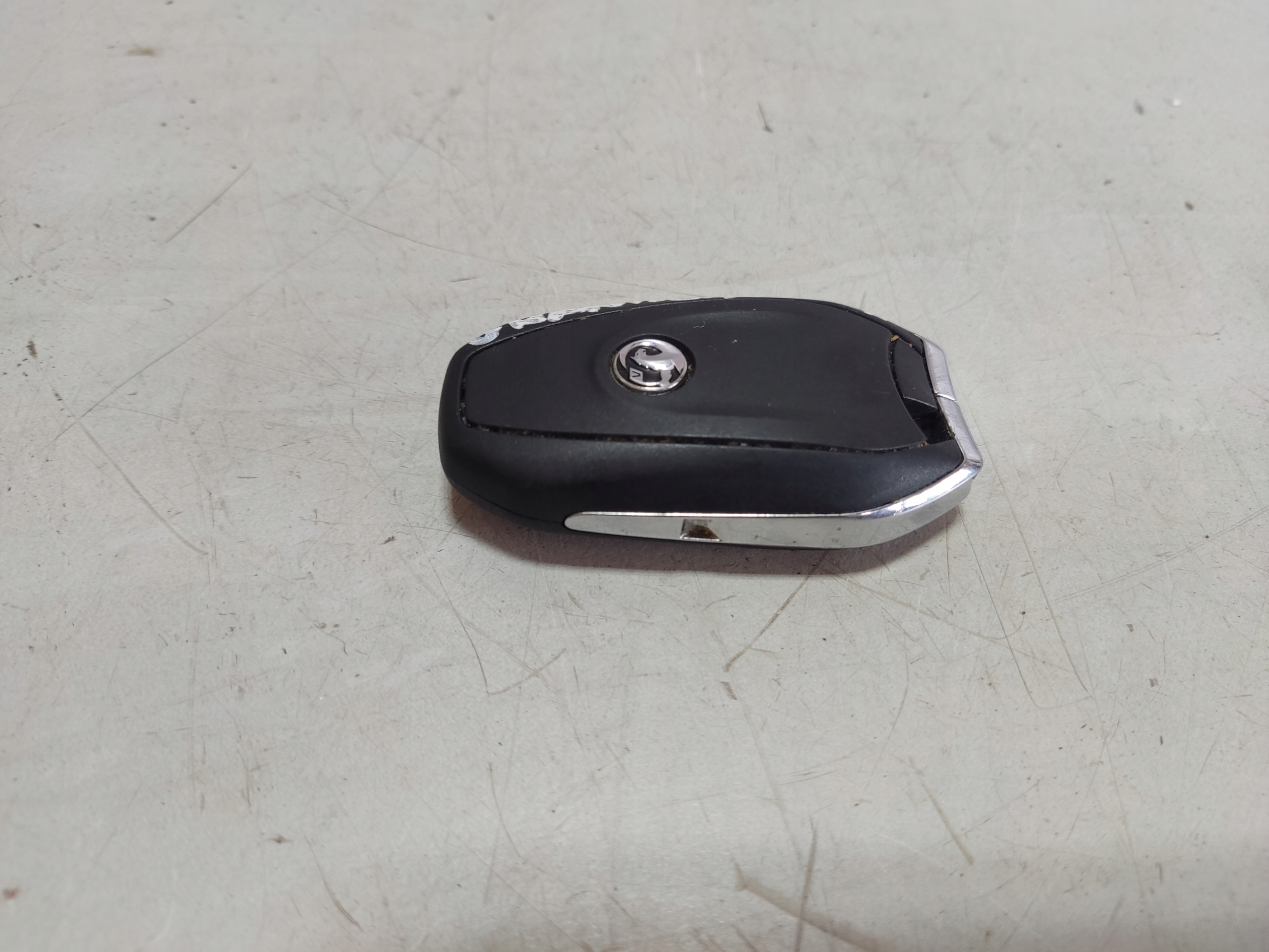 OPEL GRANDLAND X KLUCZYK PILOT KEYLESS Typ samochodu 4x4/SUV Samochody osobowe