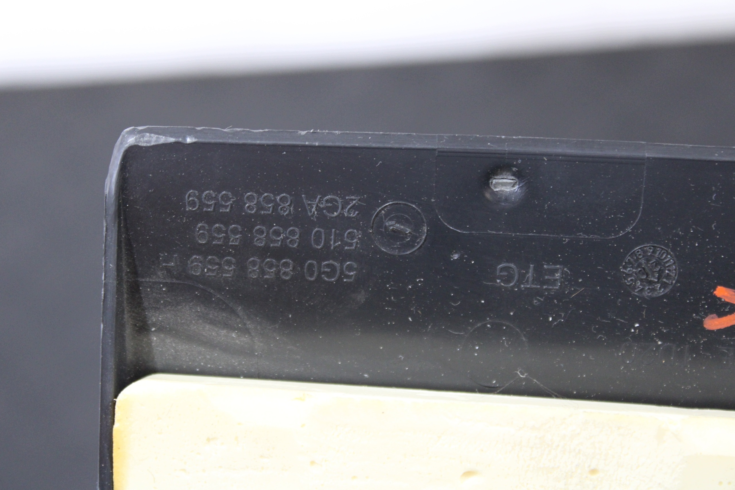 obal volantu 2GA858559 VW T-ROC CABRIO 2GA 2GC