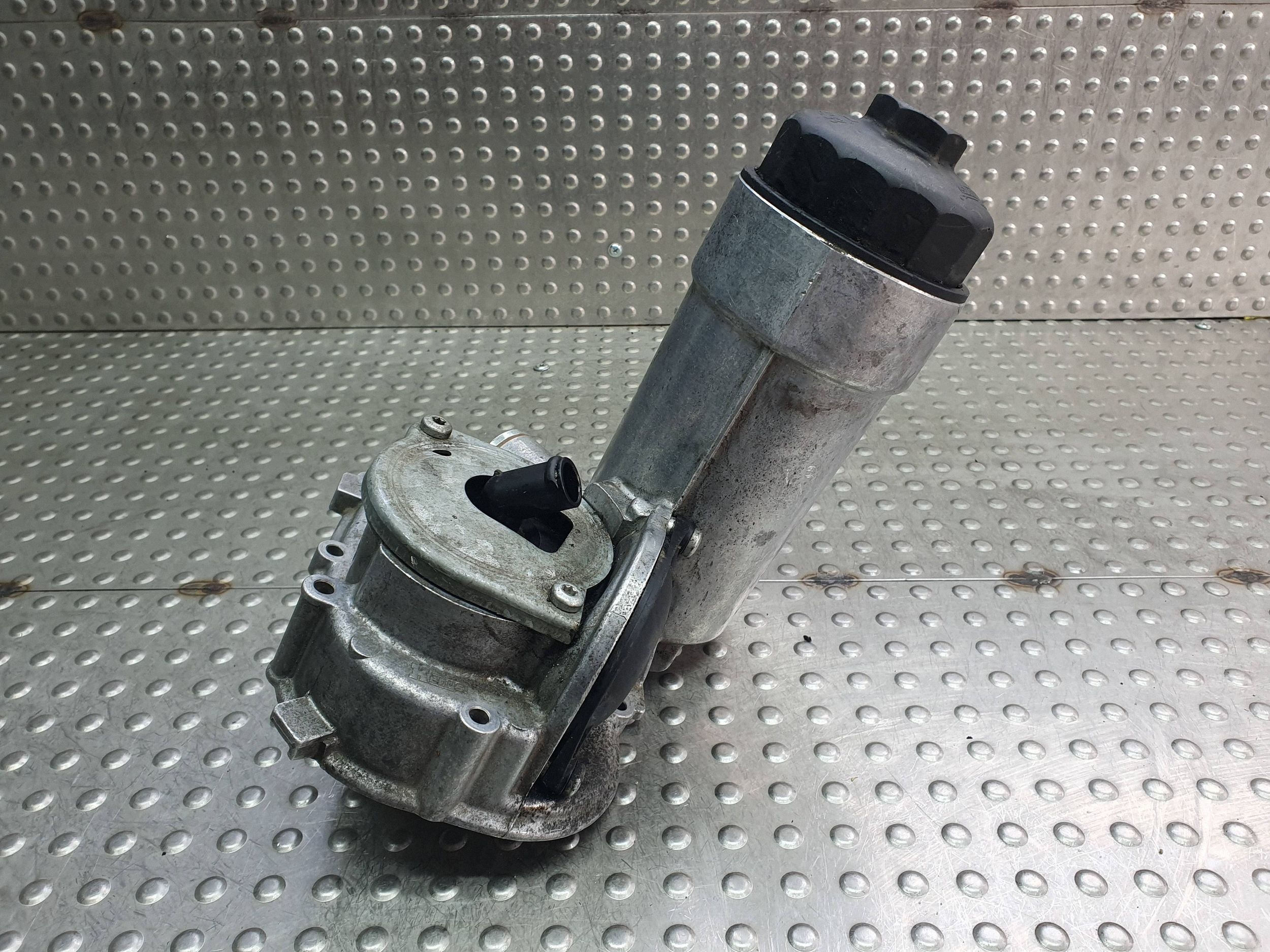 držač poklopač filtera ulja 059115405E AUDI A4 B5 A6 C5 PASSAT B5 2.5 TDI