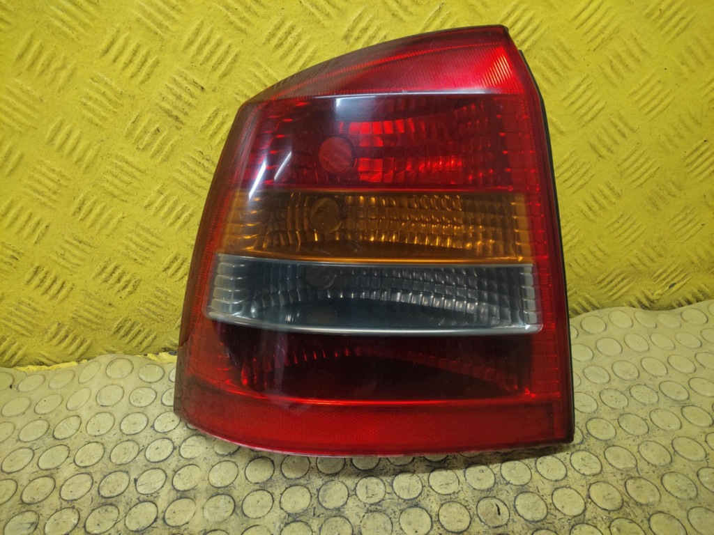OPEL ASTRA G Licht links heck