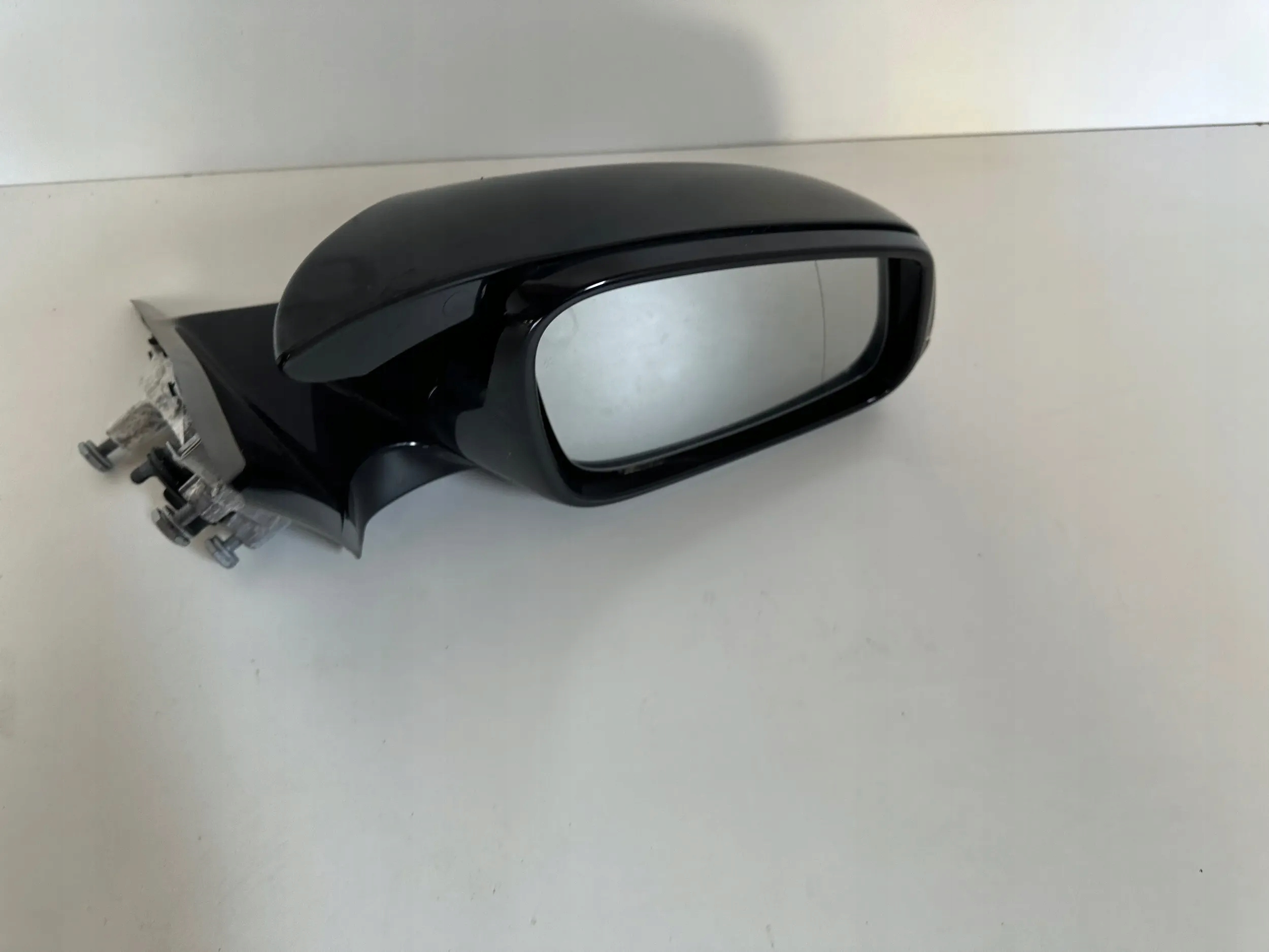 BMW 3 F30 lusterko prawe