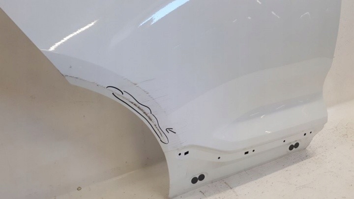 VOLVO XC-40 2017 DRZWI PRAWE TYŁ Producent części Volvo OE