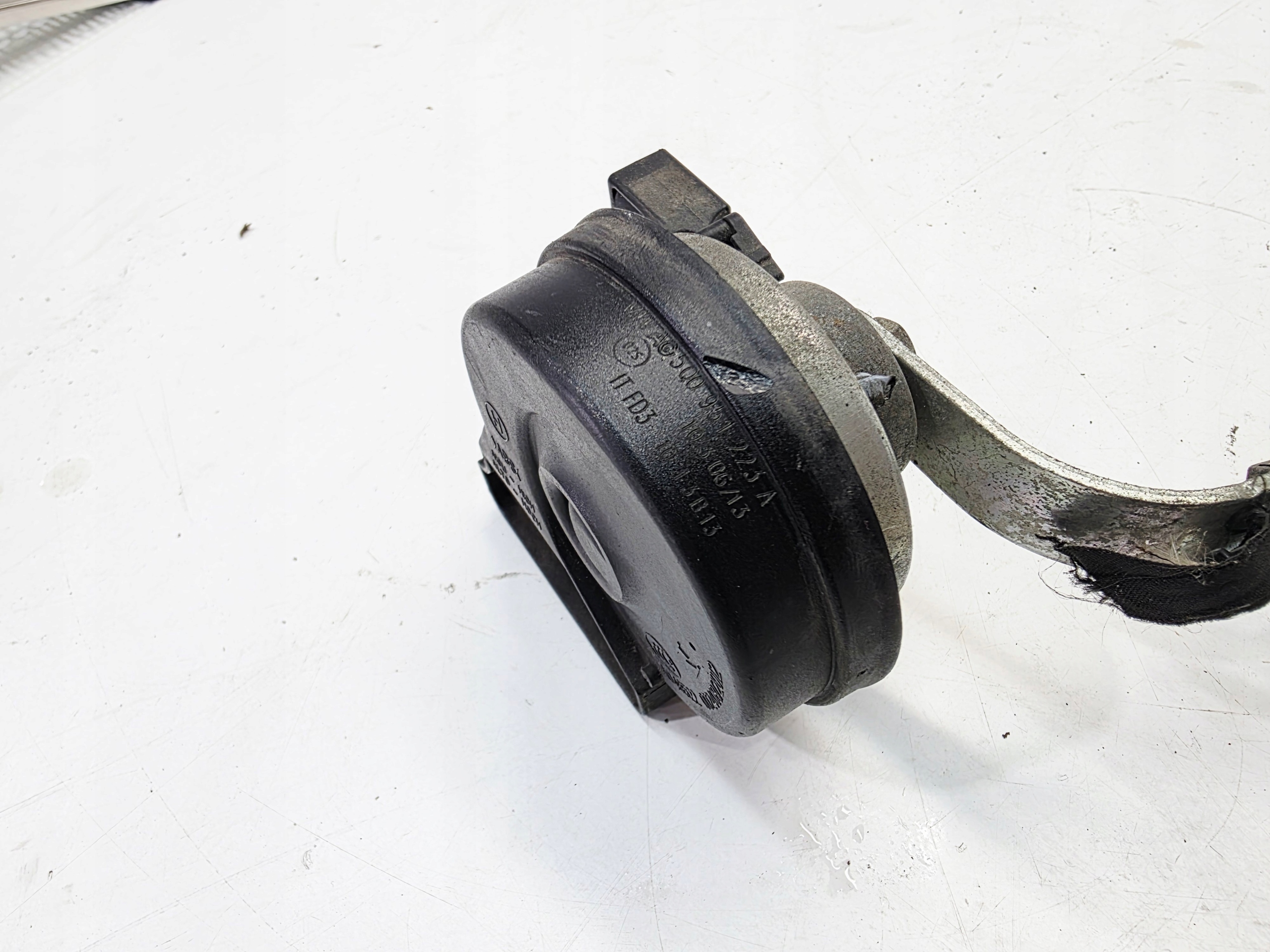 KLAKSON SYGNAL HIGH right AUDI A3 8V 8V0951230 5Q0951223A