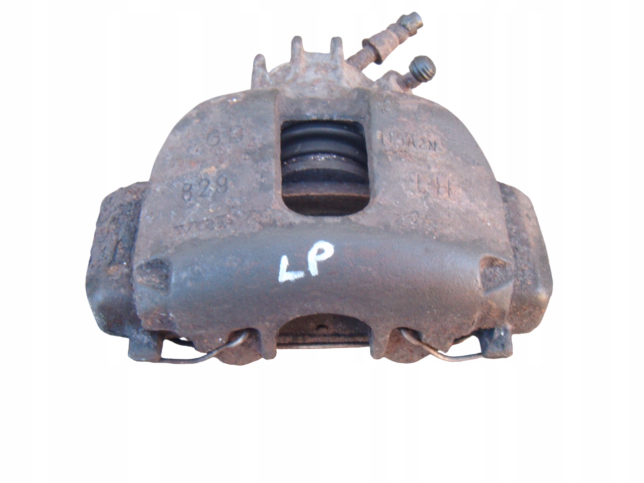 VOLVO S60 1 I 2.4 D5 00- ZACISK HAMULCOWY LEWY PRZÓD