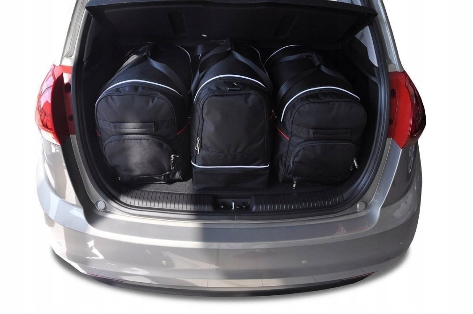 J&j Automotive Sada 3ks cestovných tašiek Sport pre Kia Venga 2009+