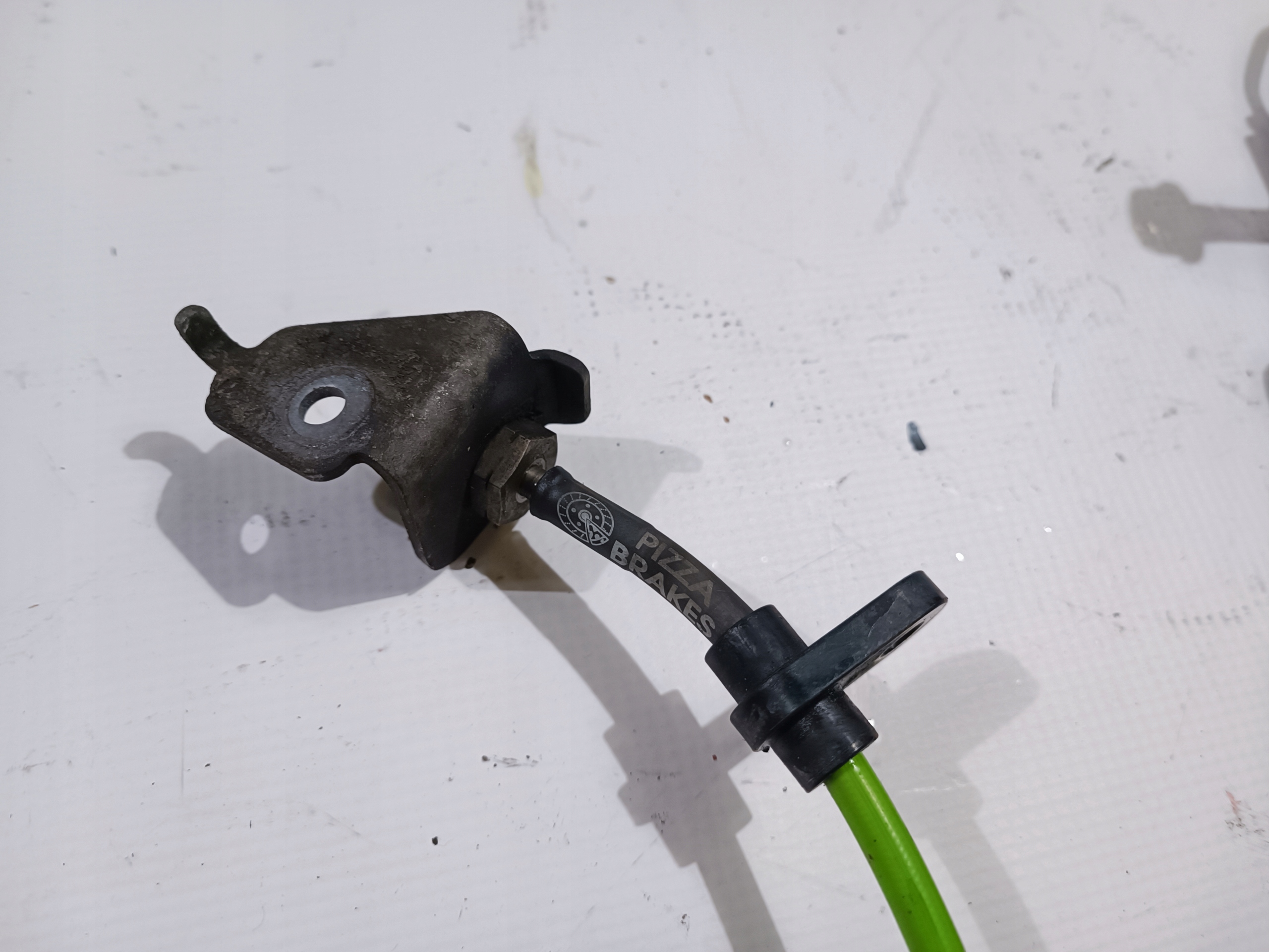 caliper brake Camaro SS right rear part 2009-2015
