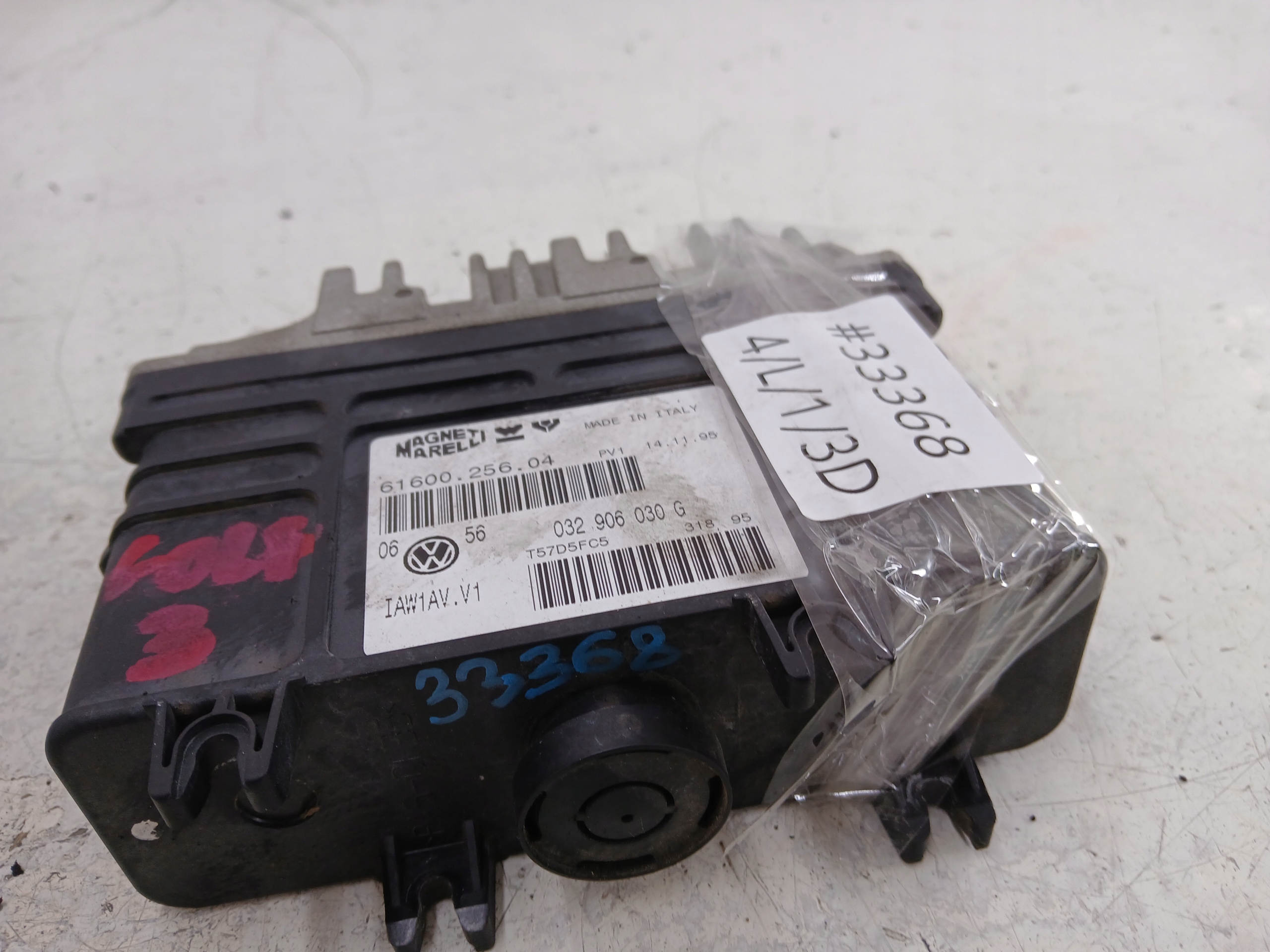 VW GOLF III 1.6 control unit of the engine 032906030G