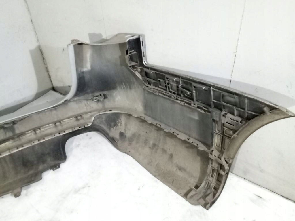 VW Passat B6 kombi lökhárító far hátsó LA7W