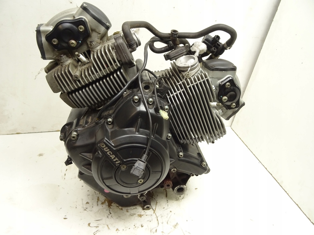 DUCATI MONSTER 797 ' 17 ДВИГАТЕЛЬ