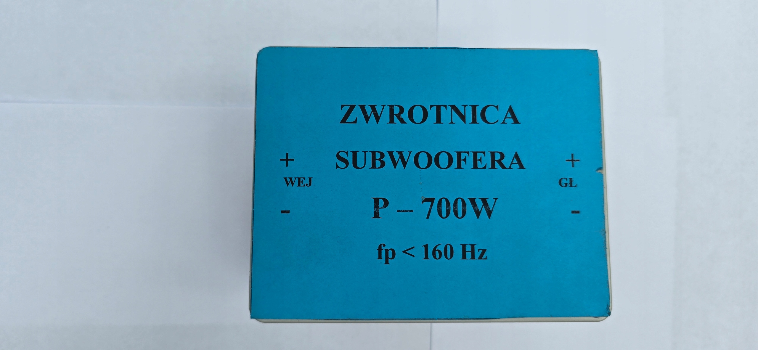 Reproduktorová Výhybka Subwooferu 700W 4-8 Ohm V Pouzdře 12 dB