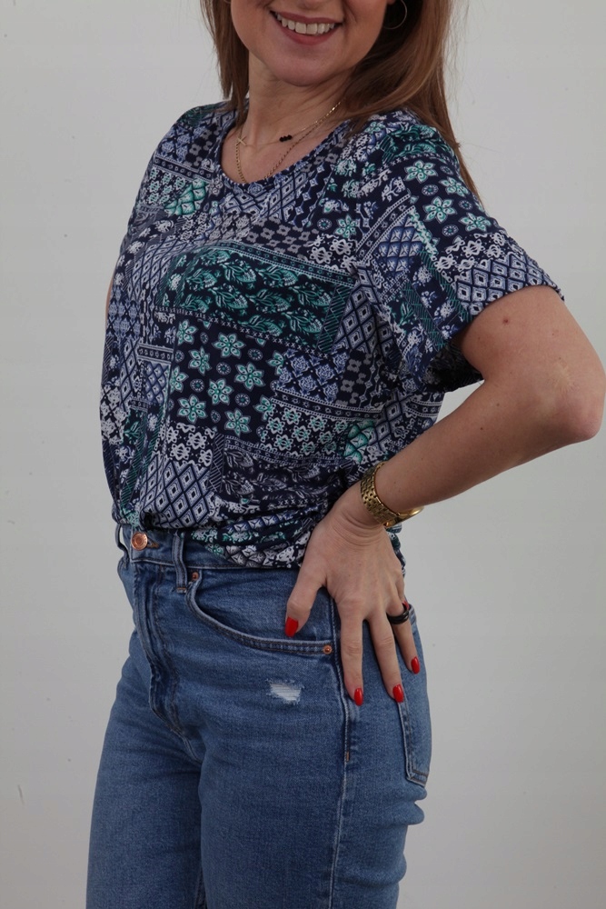 ZWIEWNA LEKKA BLUZKA WZORKI WZORY KOLORY *3XL Wzór dominujący print (nadruk)