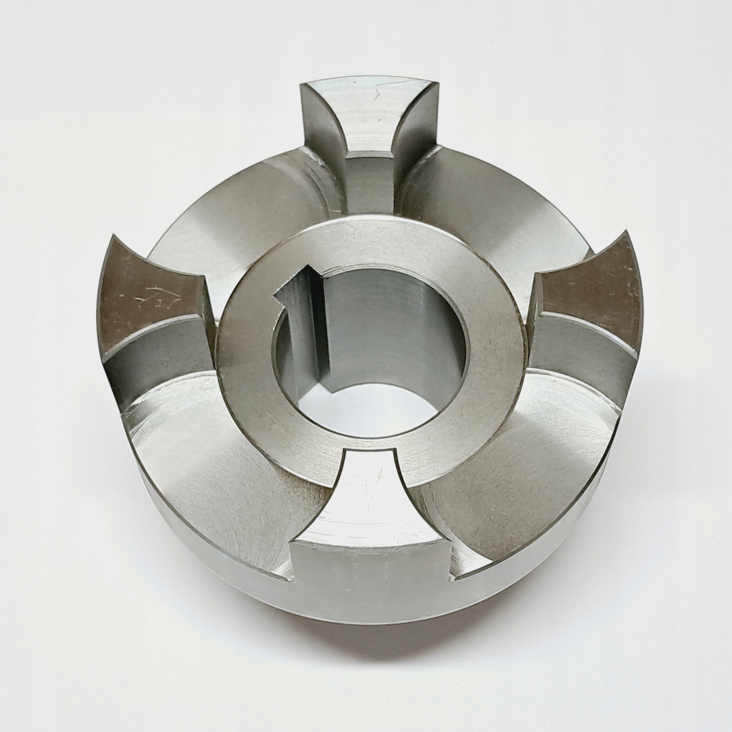 Spojka průměru 120 mm s otvorem fi45 w12 polovina fi120 L160