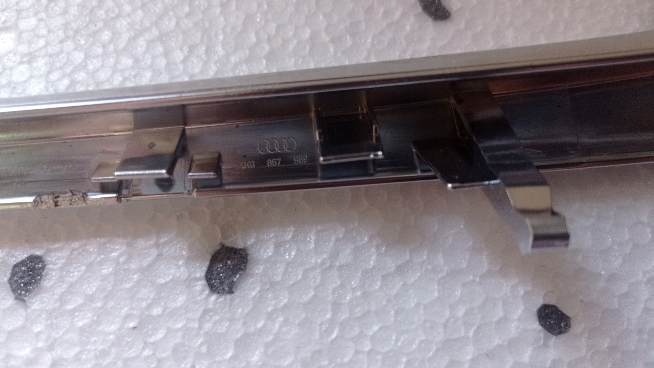 Dekor Tür links heck Audi A6 C8 4K0867969