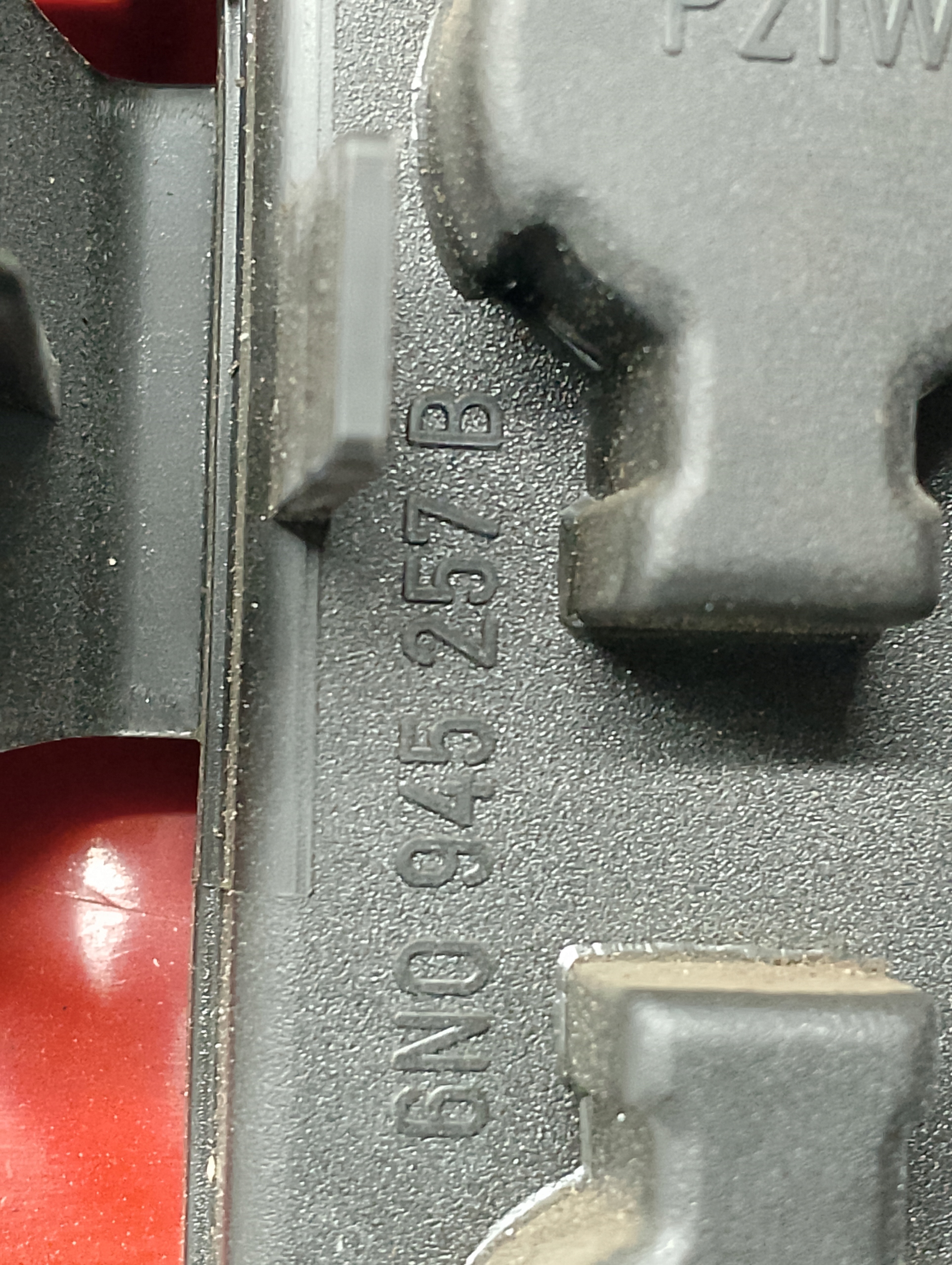 light left rear part 6N0945257B VOLKSWAGEN POLO