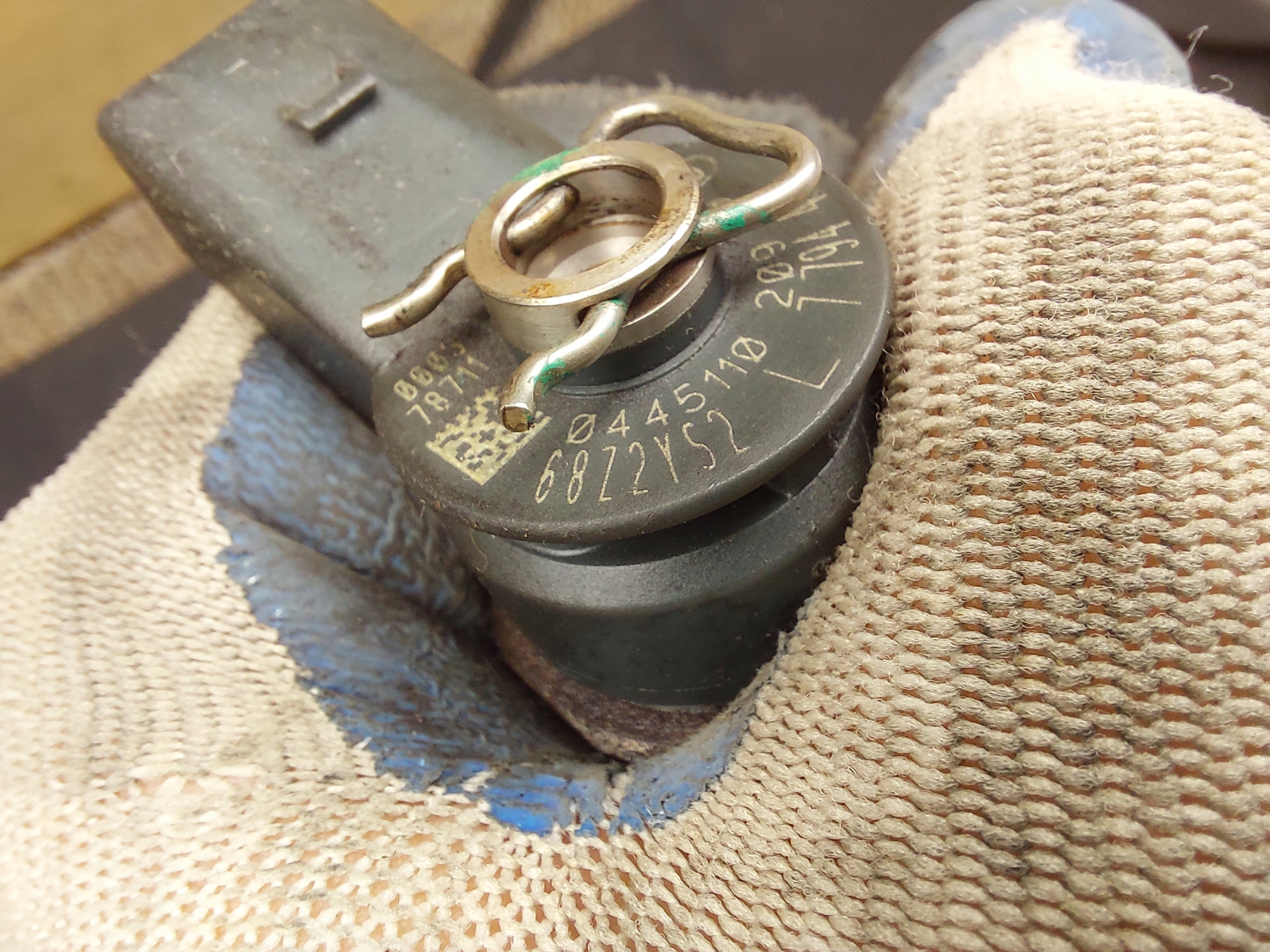nozzle injector BMW E90 2.0 D N47