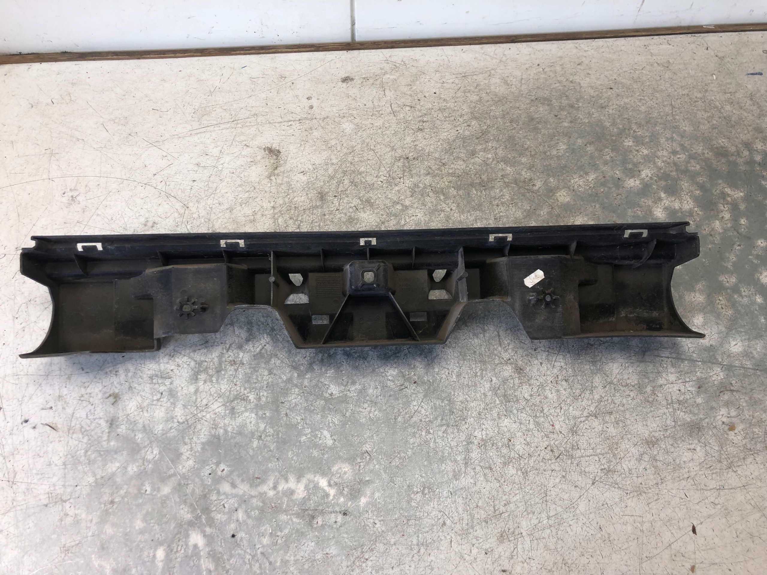 bumper bracket rear part CITROEN C4 and 9646790580