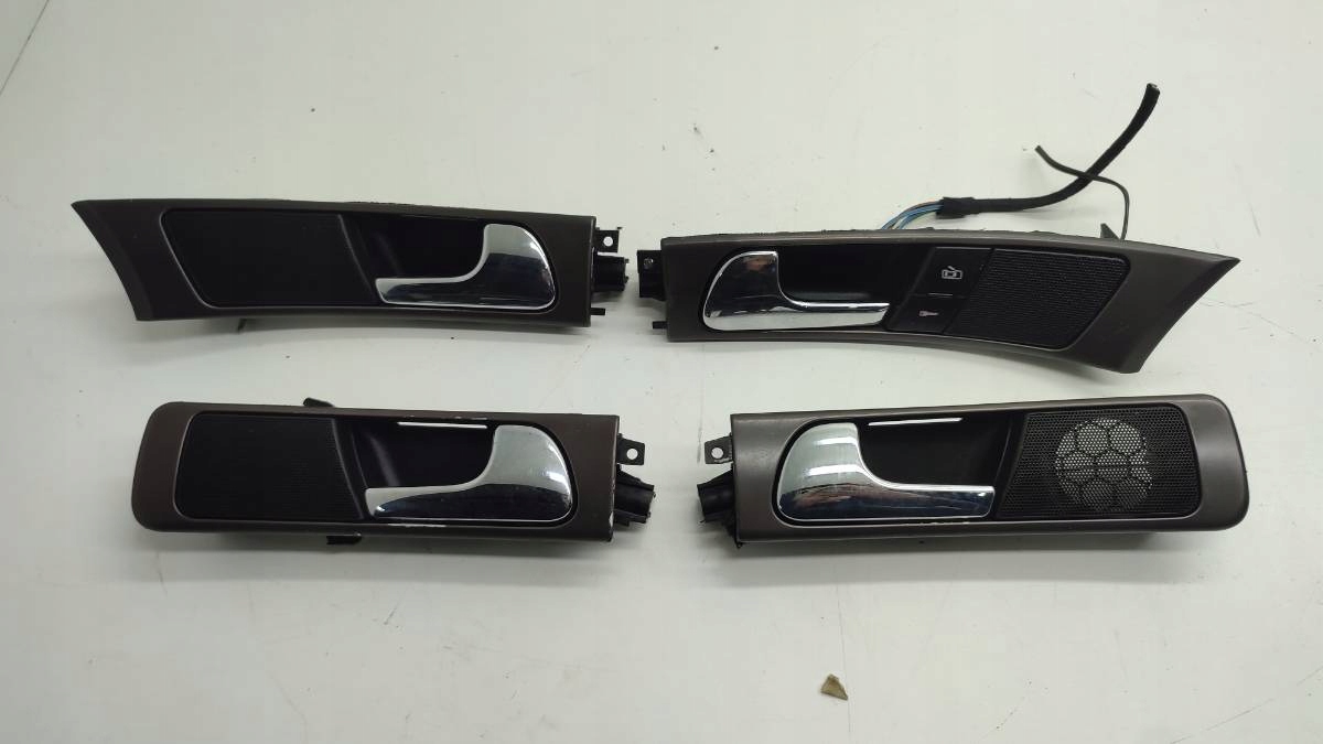 EQTG42TTG - Дверная ручка передняя задняя левая правая AUDI A6 C5 EU