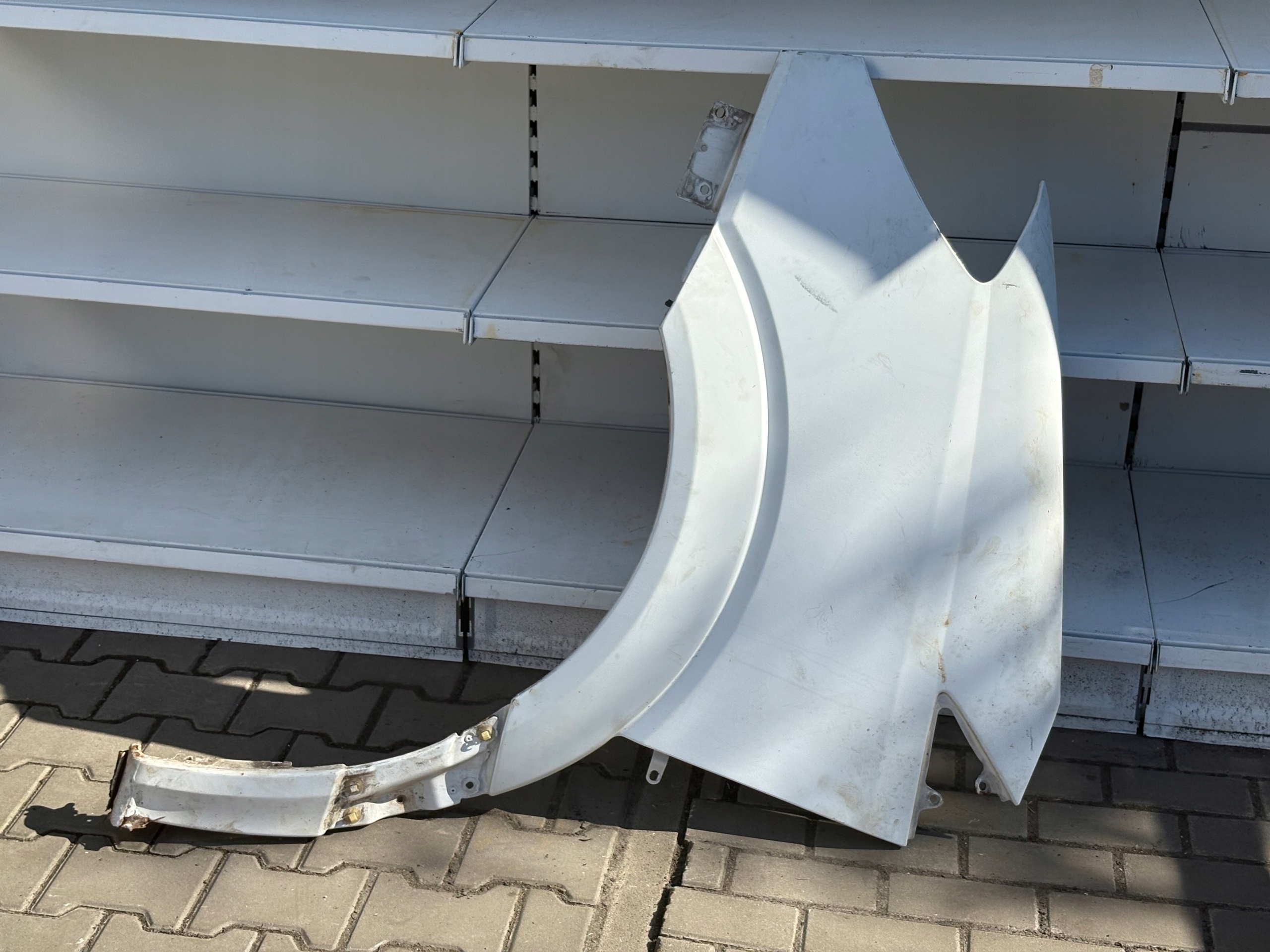 fender left MERCEDES SPRINTER W906 06-13 front