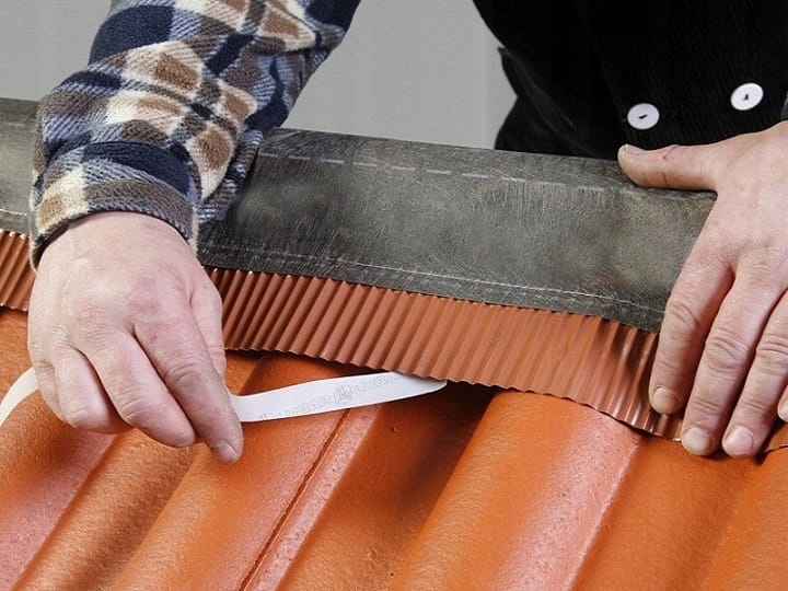 TAŚMA KALENICOWA PODGĄSIOROWA MDM VR300 VENT-ROLL CZARNY RAL 9005 Marka MDM NT