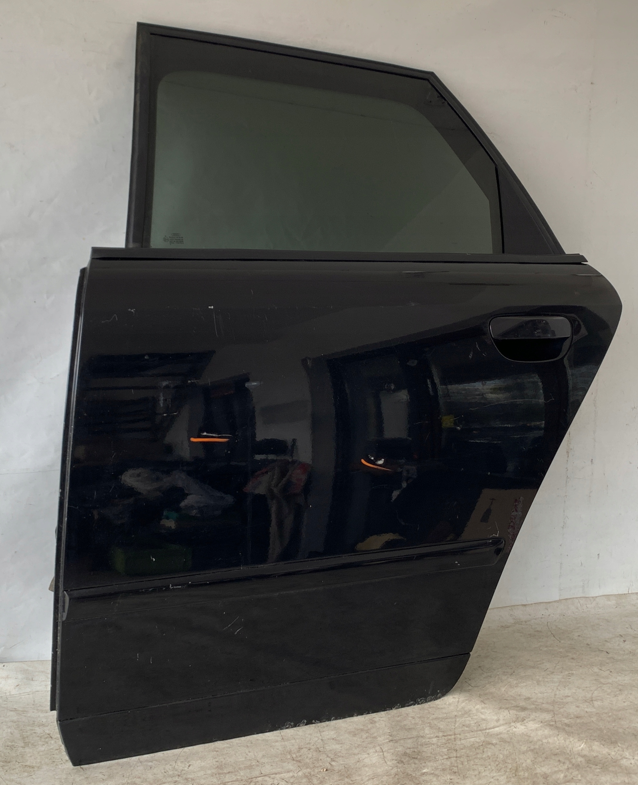 # ajtó bal far hátsó AUDI A4 B7 KOMBI